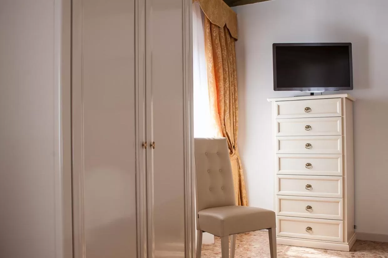 Bedroom in Ca' Cappellis