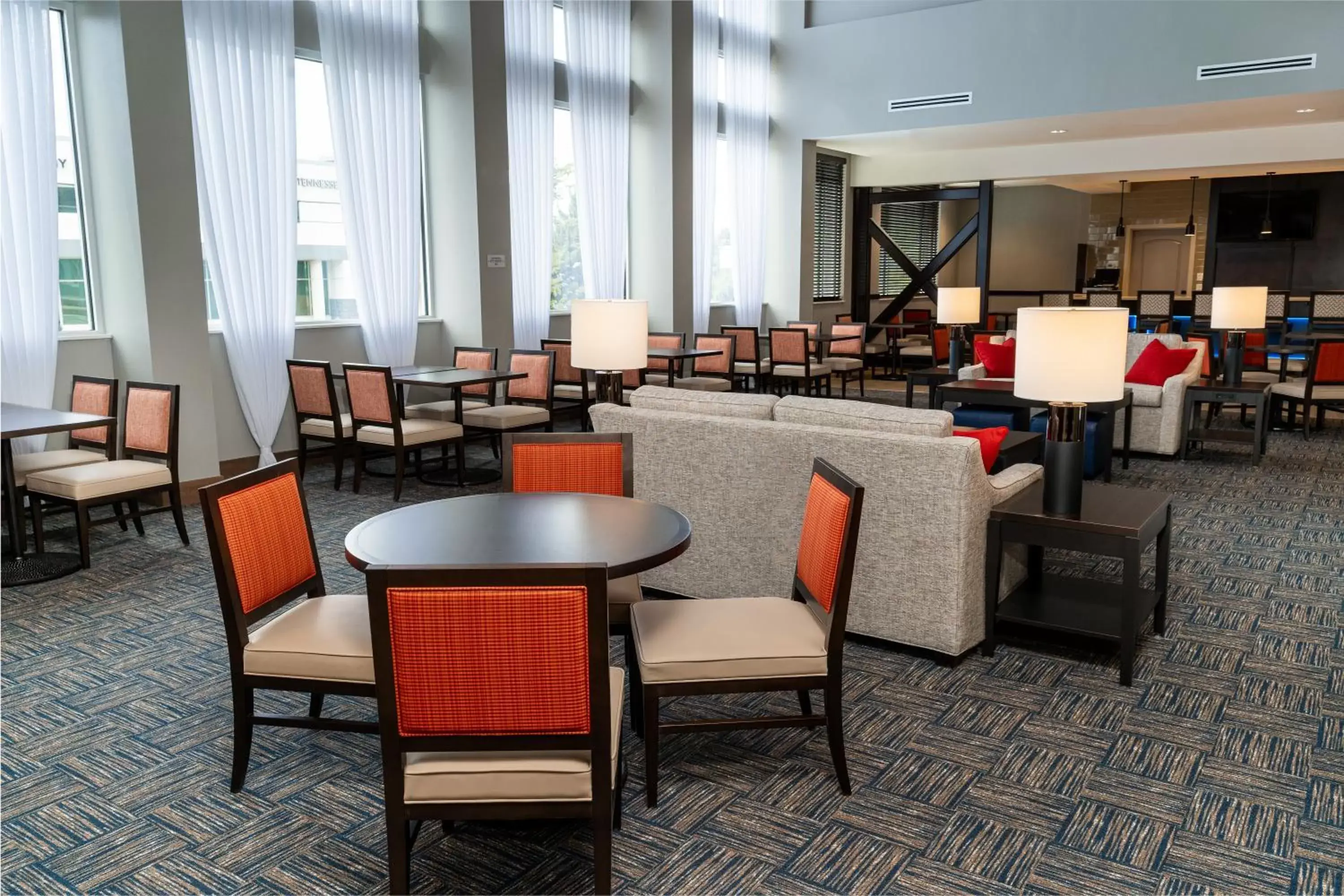 Lobby or reception, Restaurant/Places to Eat in Staybridge Suites - Nashville - Vanderbilt, an IHG Hotel