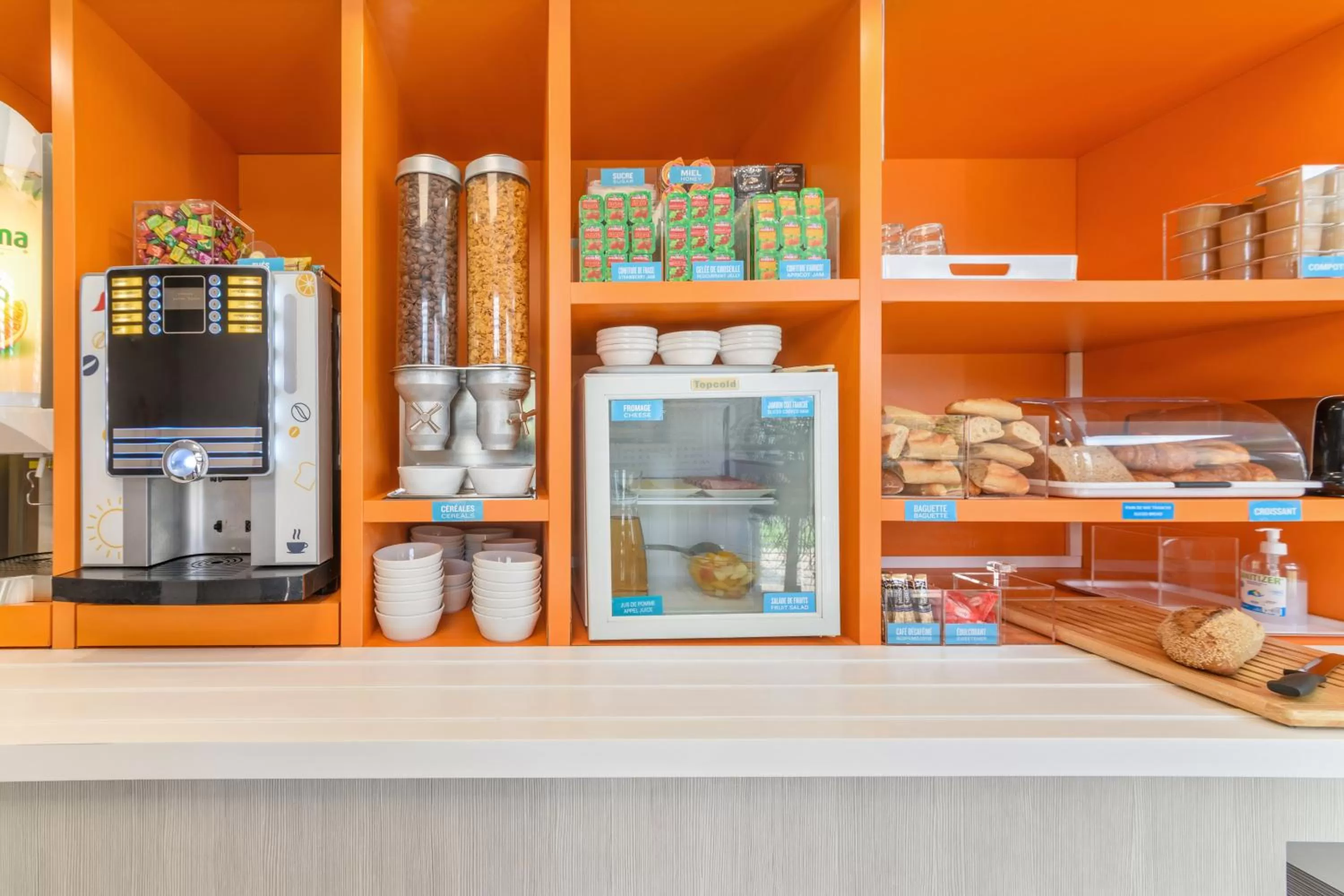 Breakfast in Kyriad Direct Annemasse - Genève