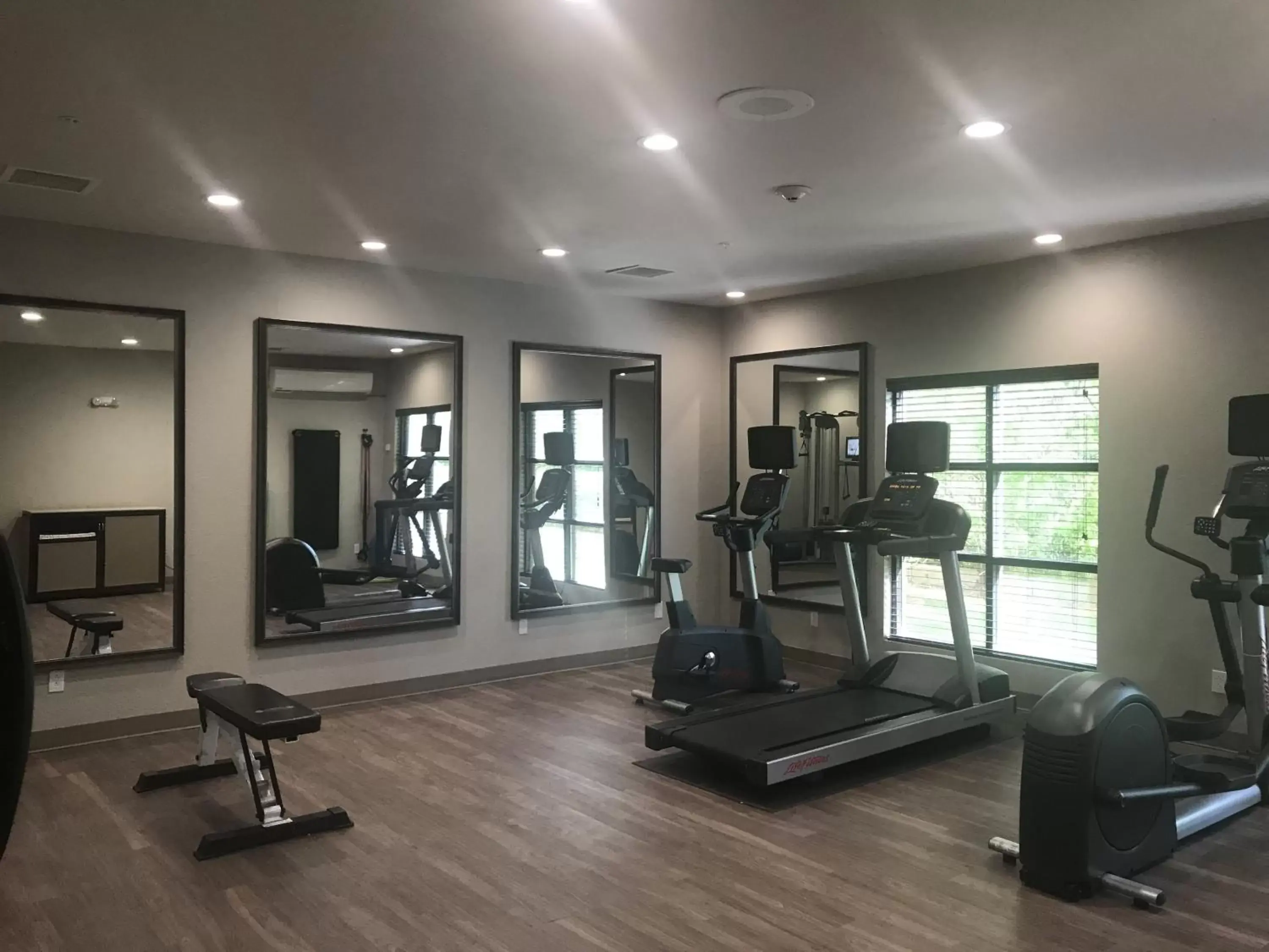 Fitness centre/facilities, Fitness Center/Facilities in Staybridge Suites Columbia-Highway 63 & I-70, an IHG Hotel