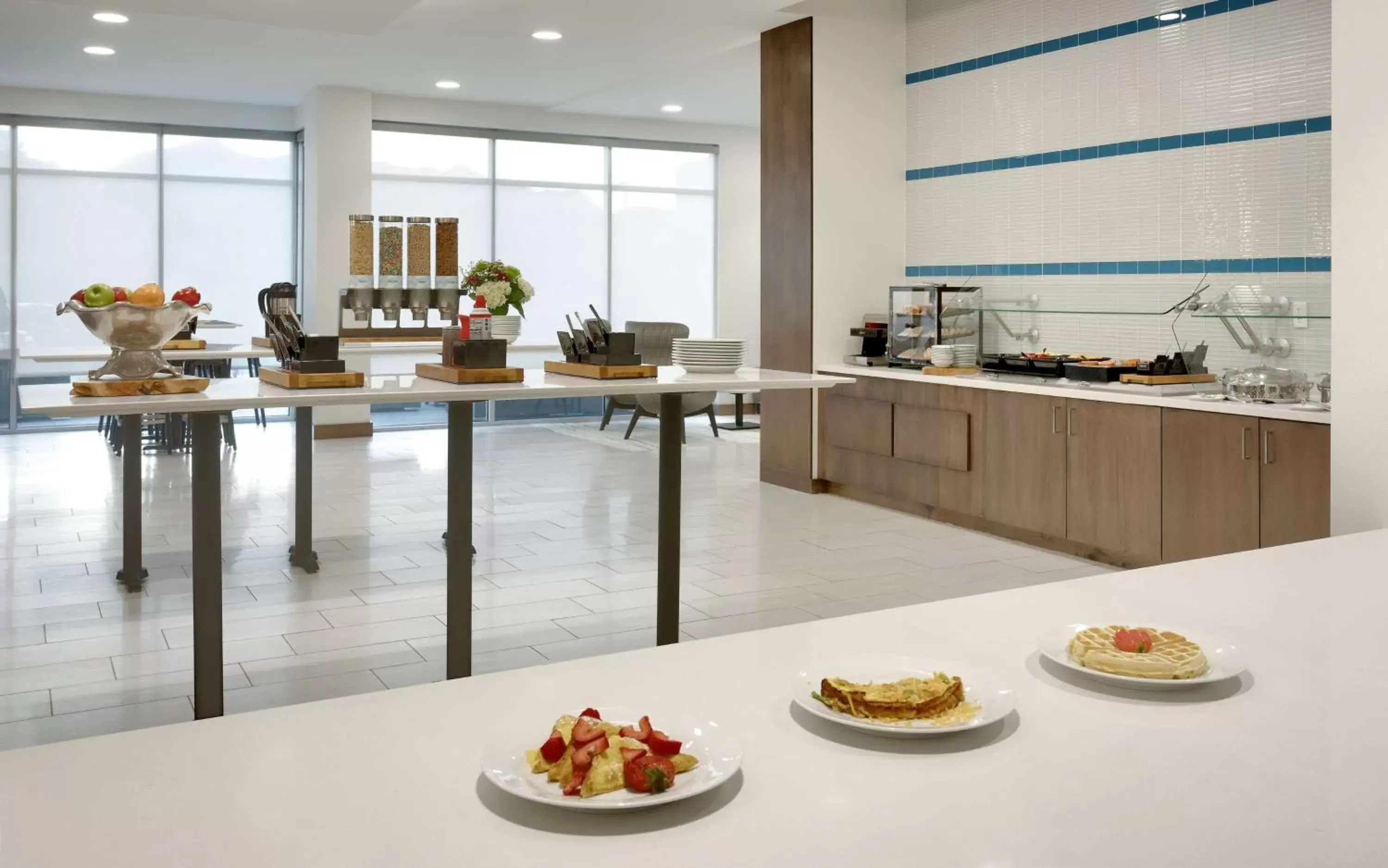 Dining area, Food in Hilton Garden Inn Lehi