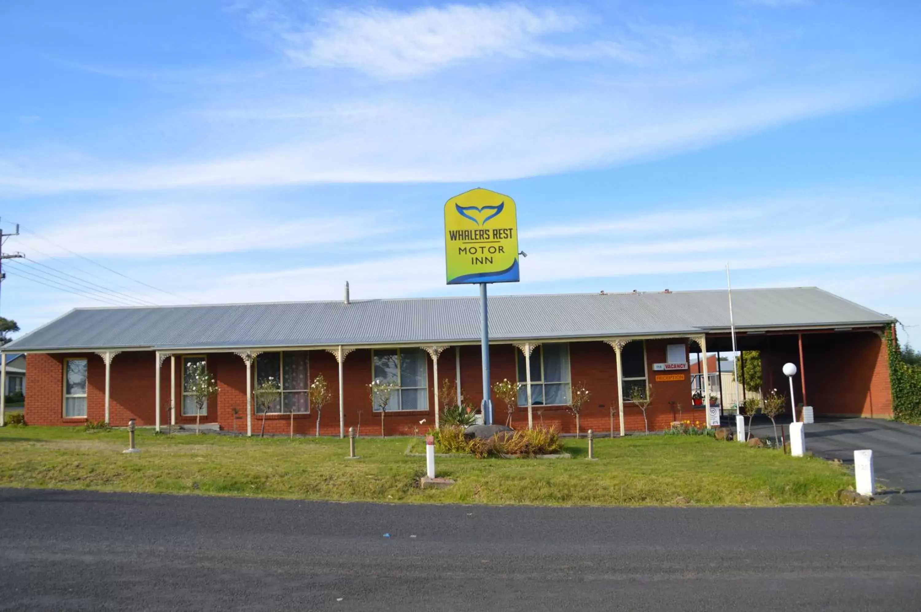 Property Building in Whalers Rest Motor Inn