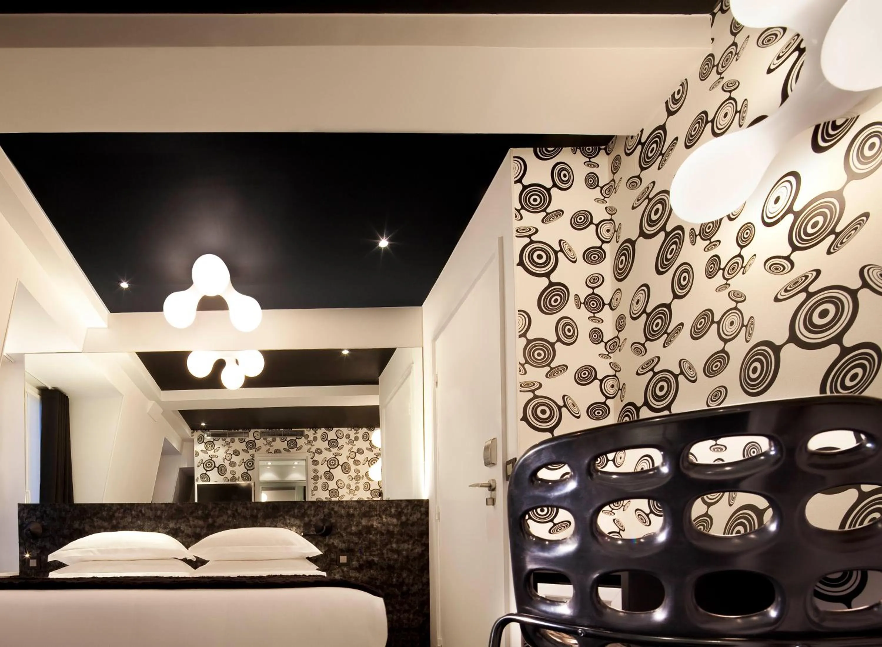 Photo of the whole room, Bed in Georgette Hôtel & Restaurant