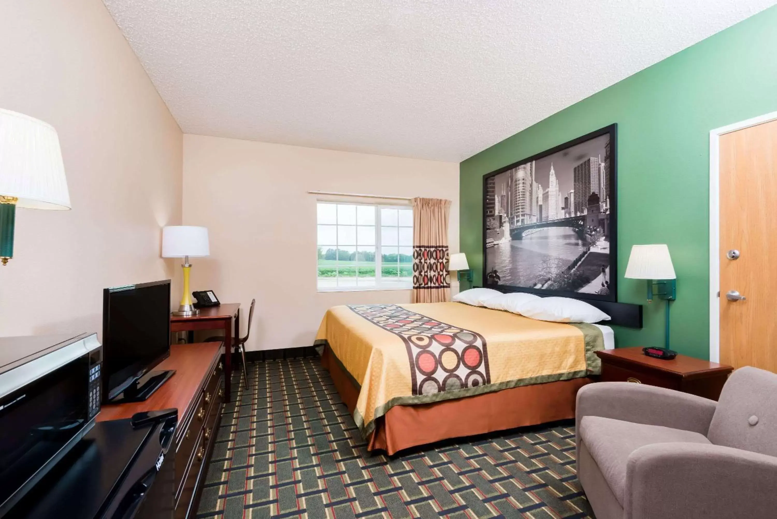 Photo of the whole room in Super 8 by Wyndham Mt. Carmel IL