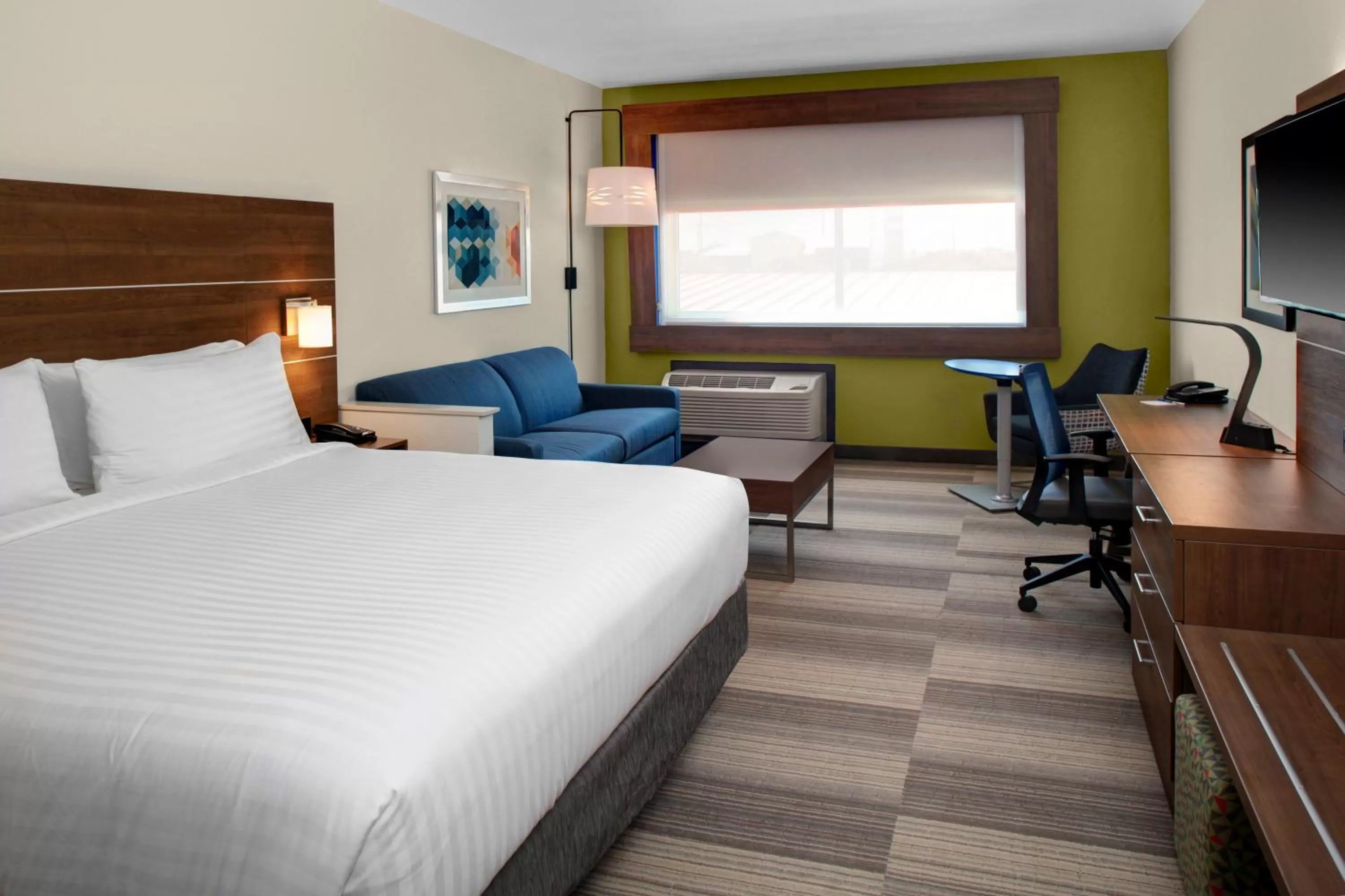 Photo of the whole room, Bed in Holiday Inn Express & Suites - Houston NW - Cypress Grand Pky by IHG