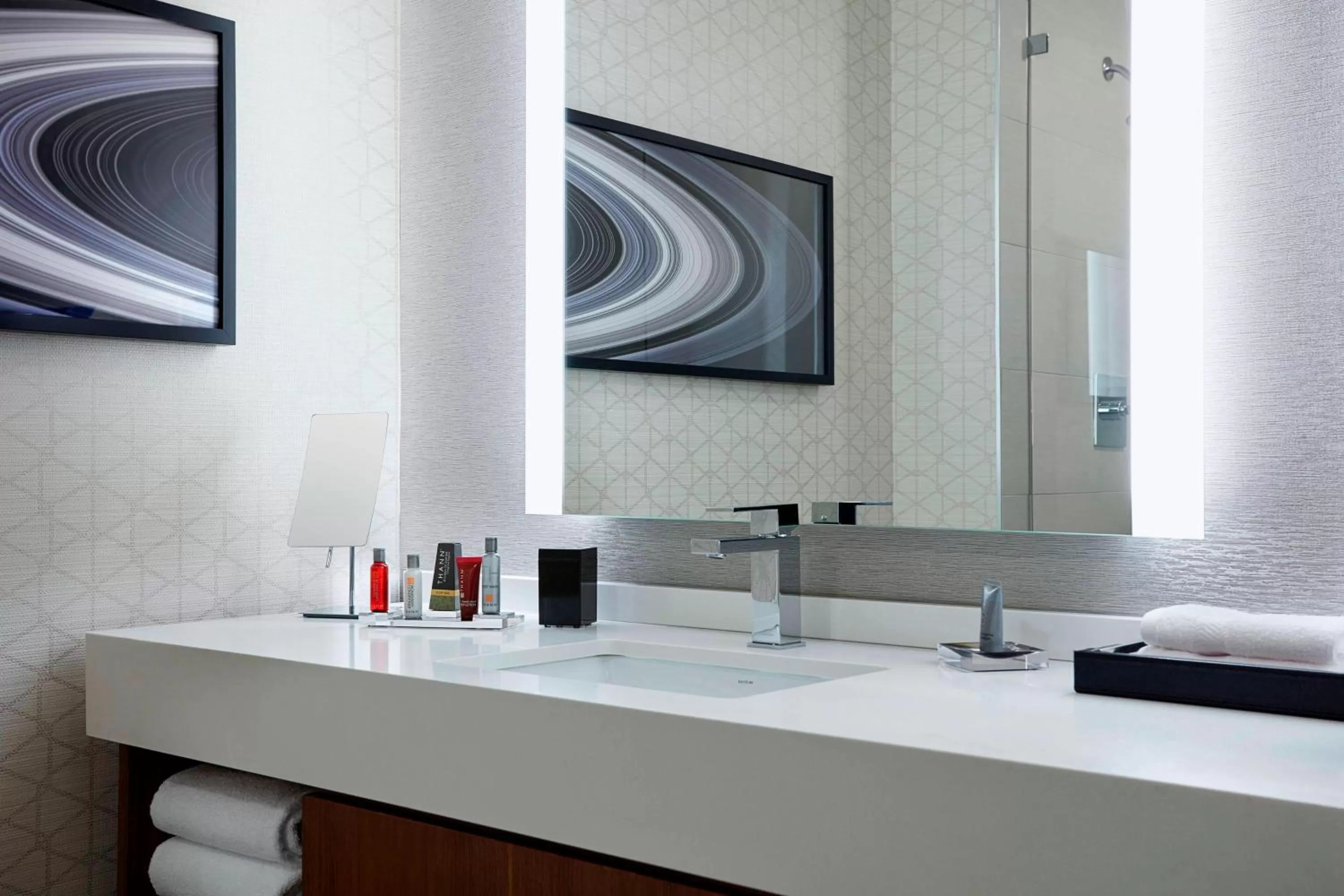 Bathroom in Marriott Marquis Houston