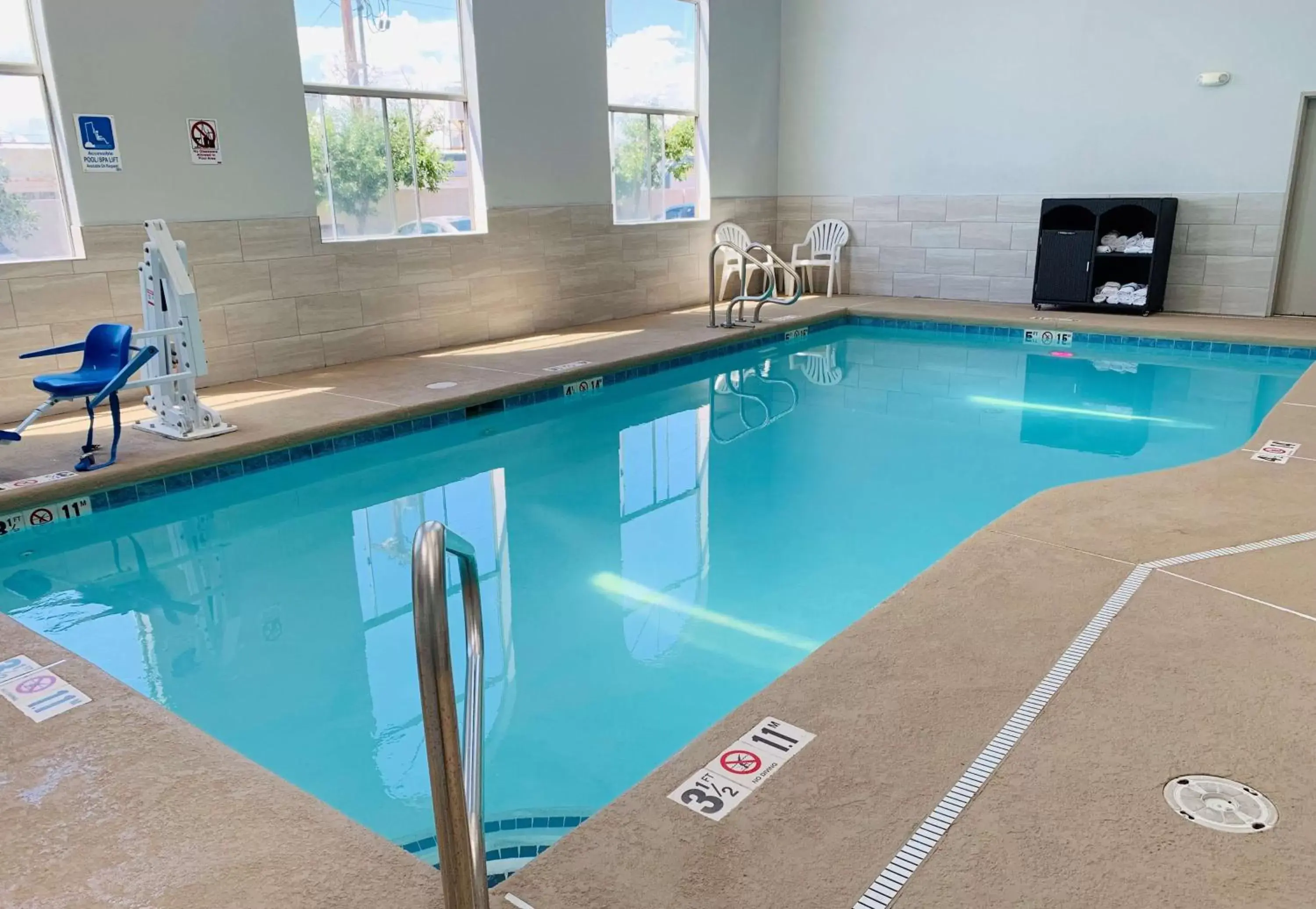 On site, Swimming Pool in SureStay Hotel by Best Western Albuquerque Midtown