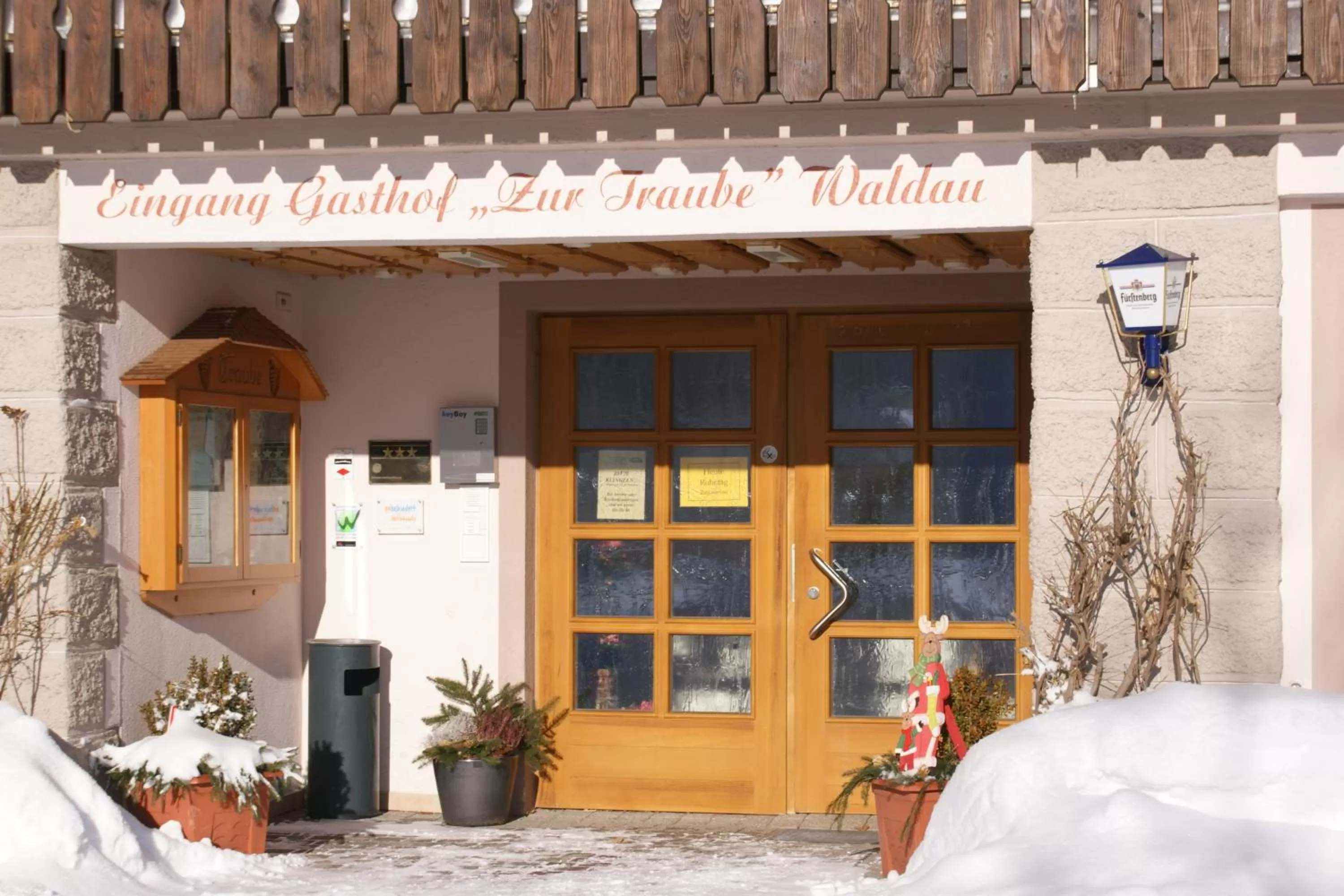 Property building in ZUR TRAUBE Schwarzwaldhotel & Restaurant am Titisee