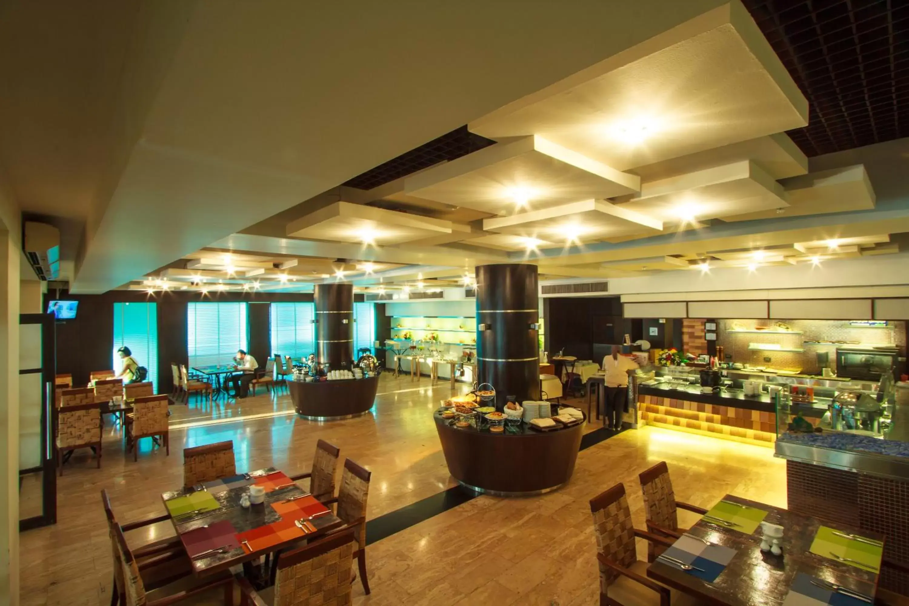 Restaurant/places to eat in The Nouveau Chumphon Beach Resort And Golf Restaurant/places to eat in The Nouveau Chumphon Beach Resort And Golf