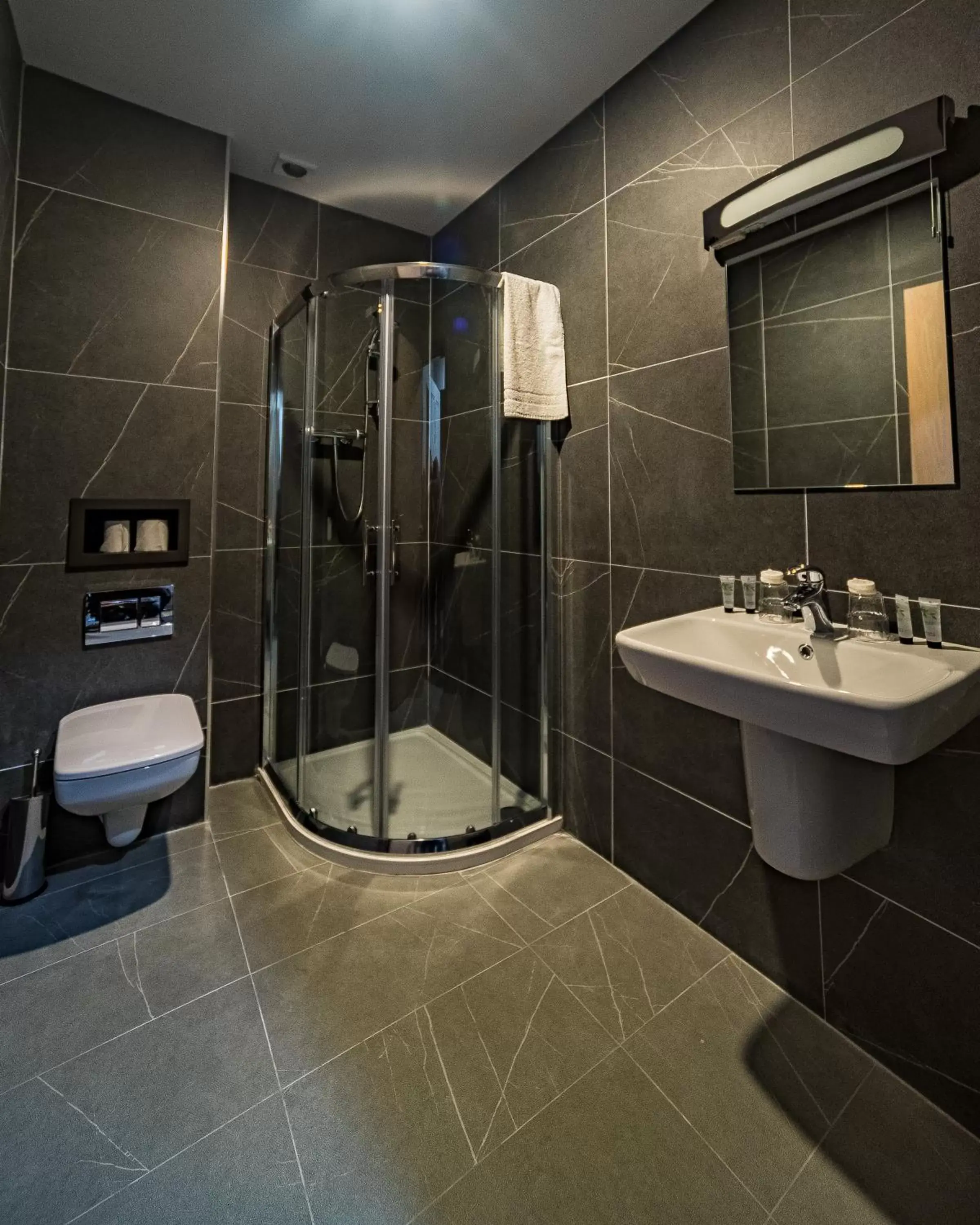 Shower, Bathroom in The Old Quarter Townhouse