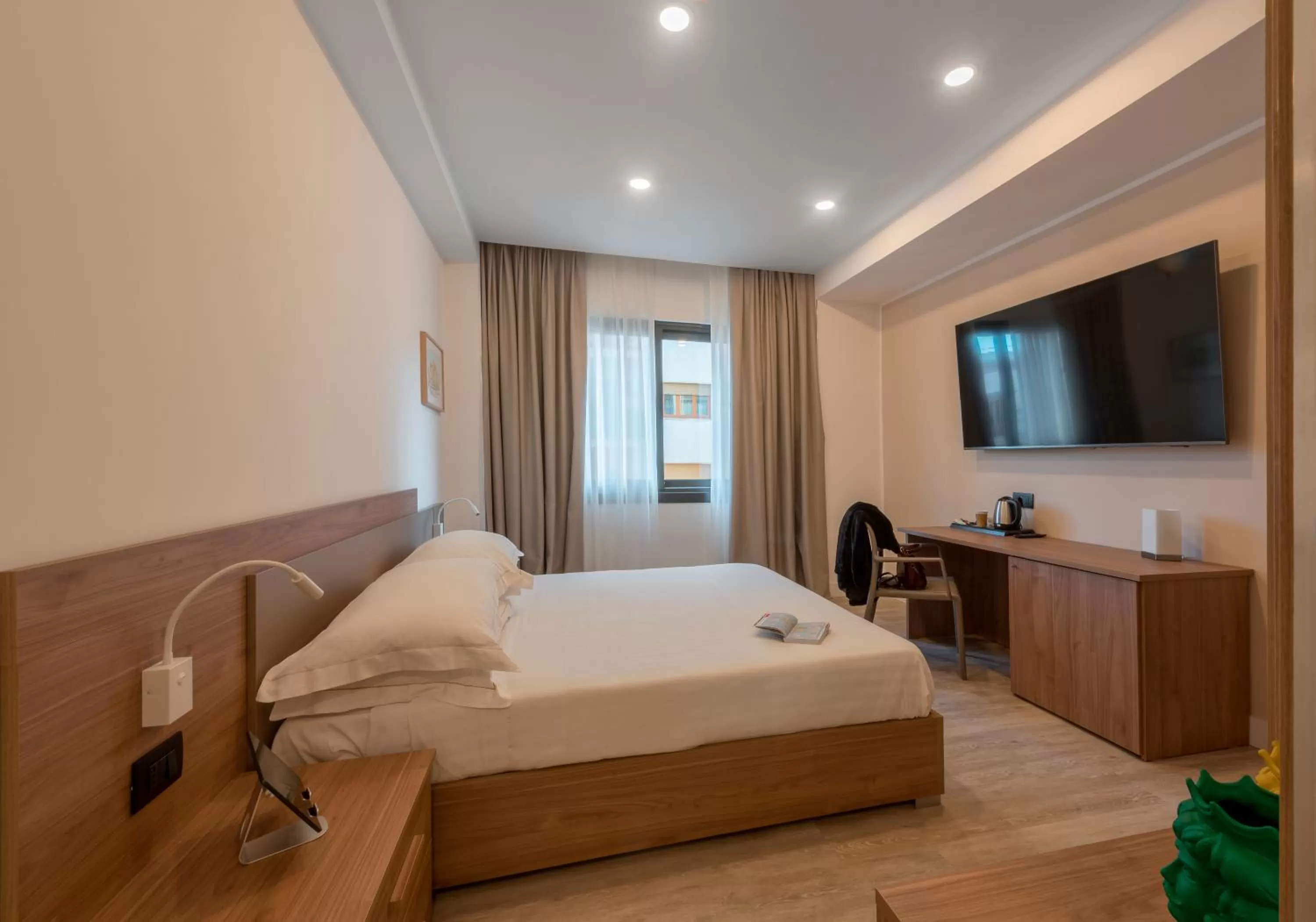 Bedroom, Bed in Mercure Palermo Centro