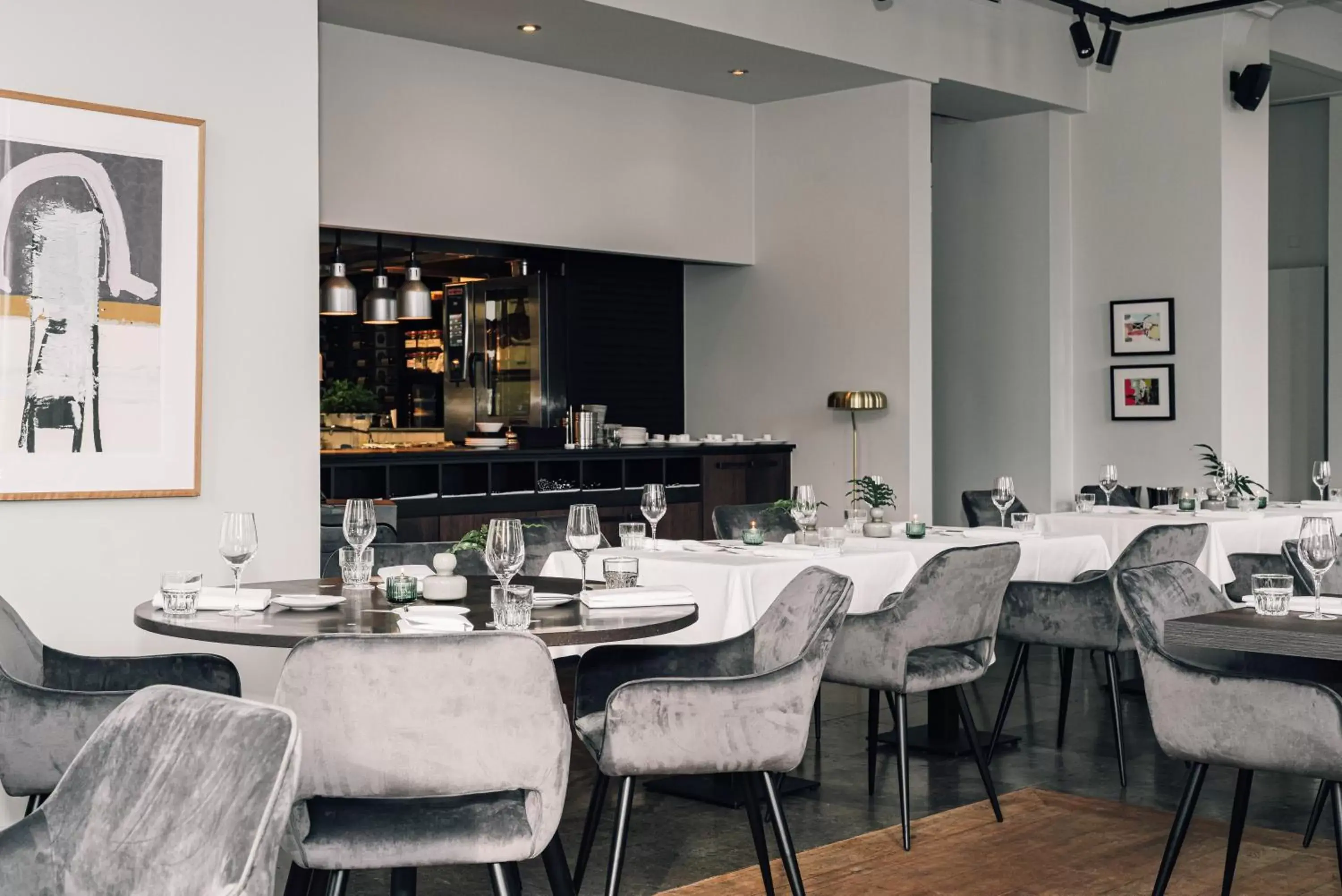 Restaurant/Places to Eat in Pillows Luxury Boutique Hotel aan de IJssel