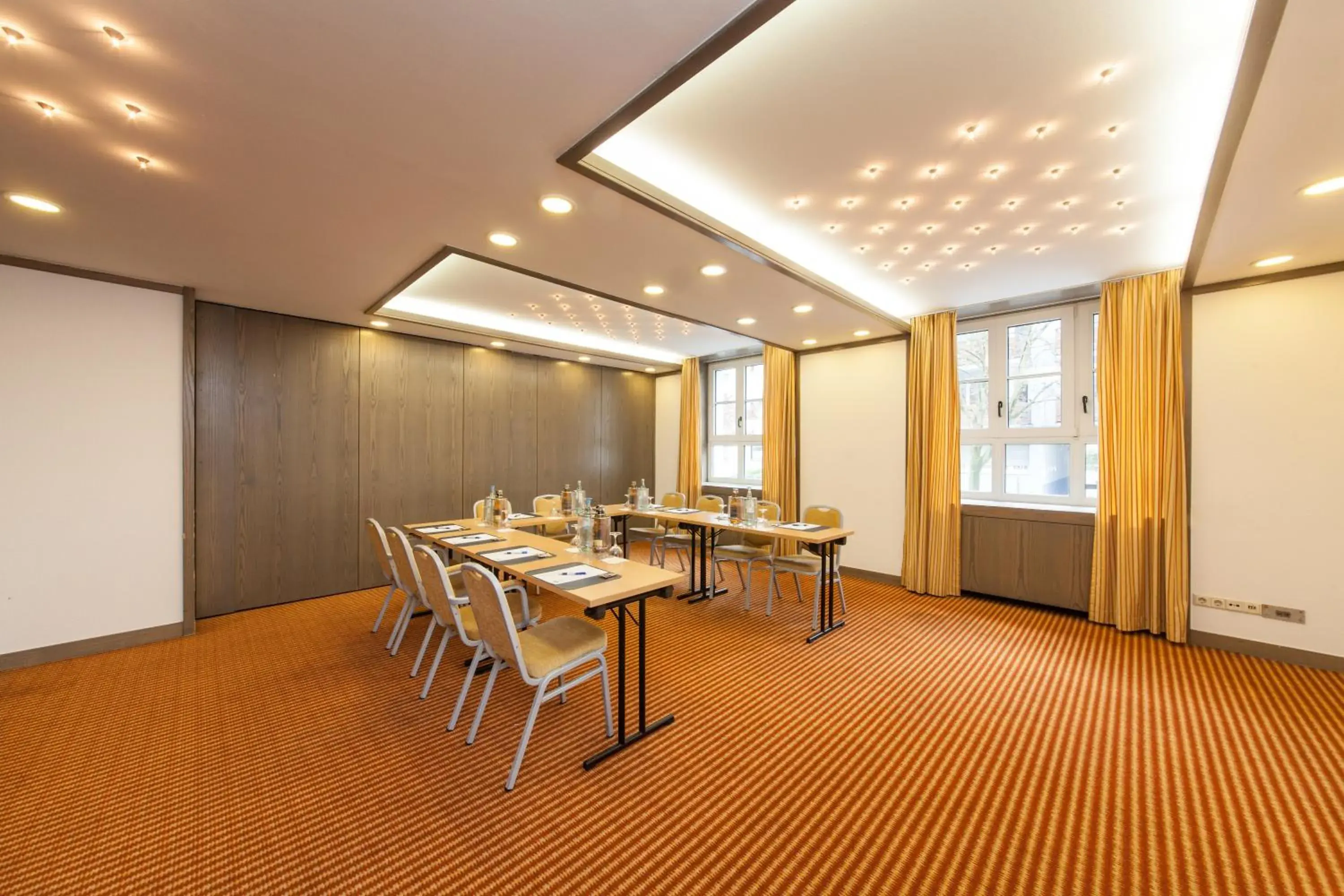 Meeting/conference room in Hotel Offenbacher Hof