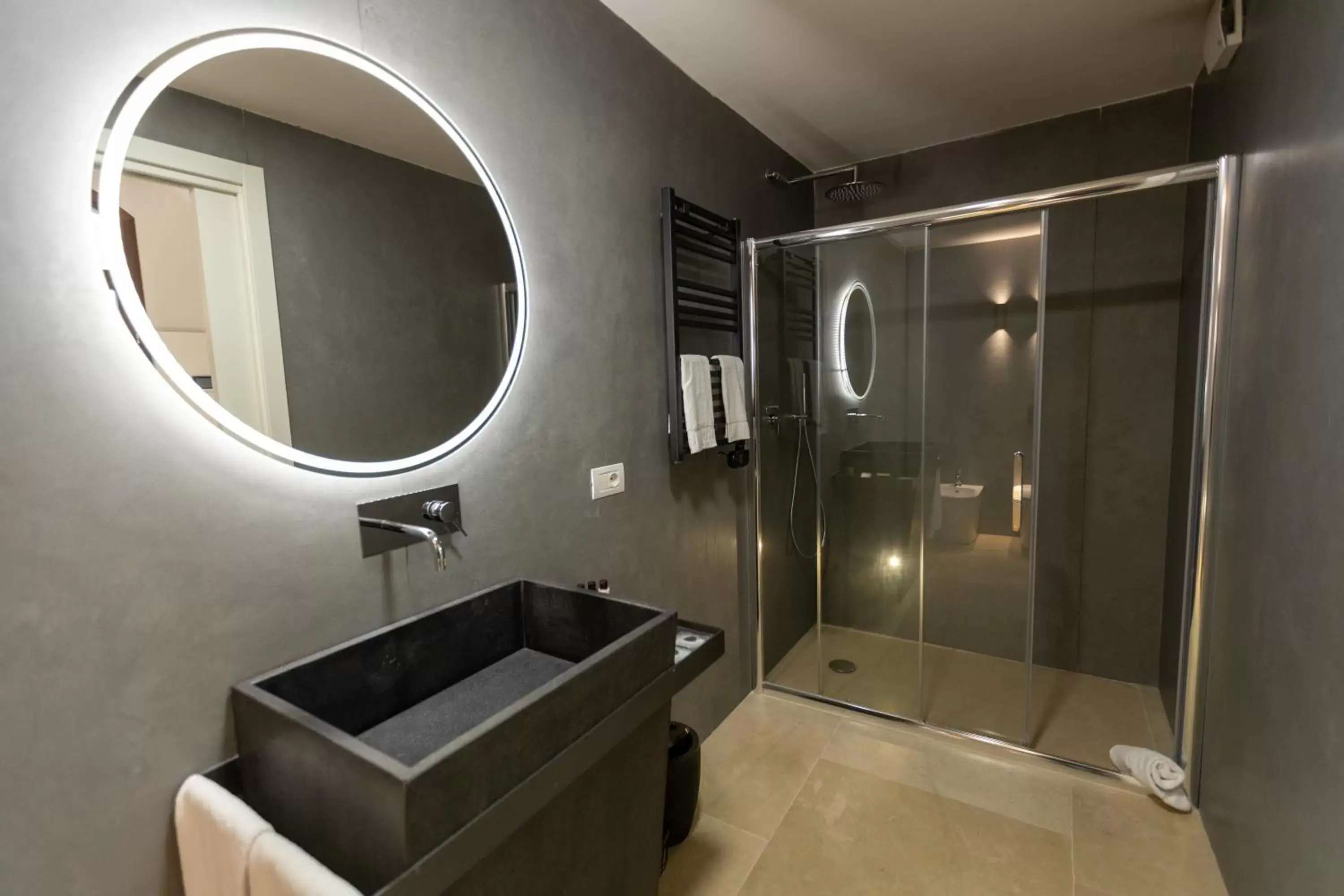 Shower, Bathroom in Bastione Spasimo Boutique Hotel