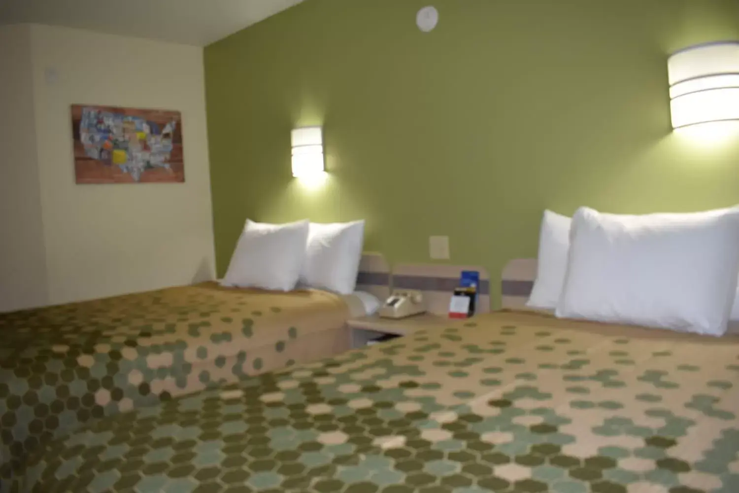 Standard Queen Room with Two Queen Beds - Non-Smoking in Econo Lodge Hot Springs