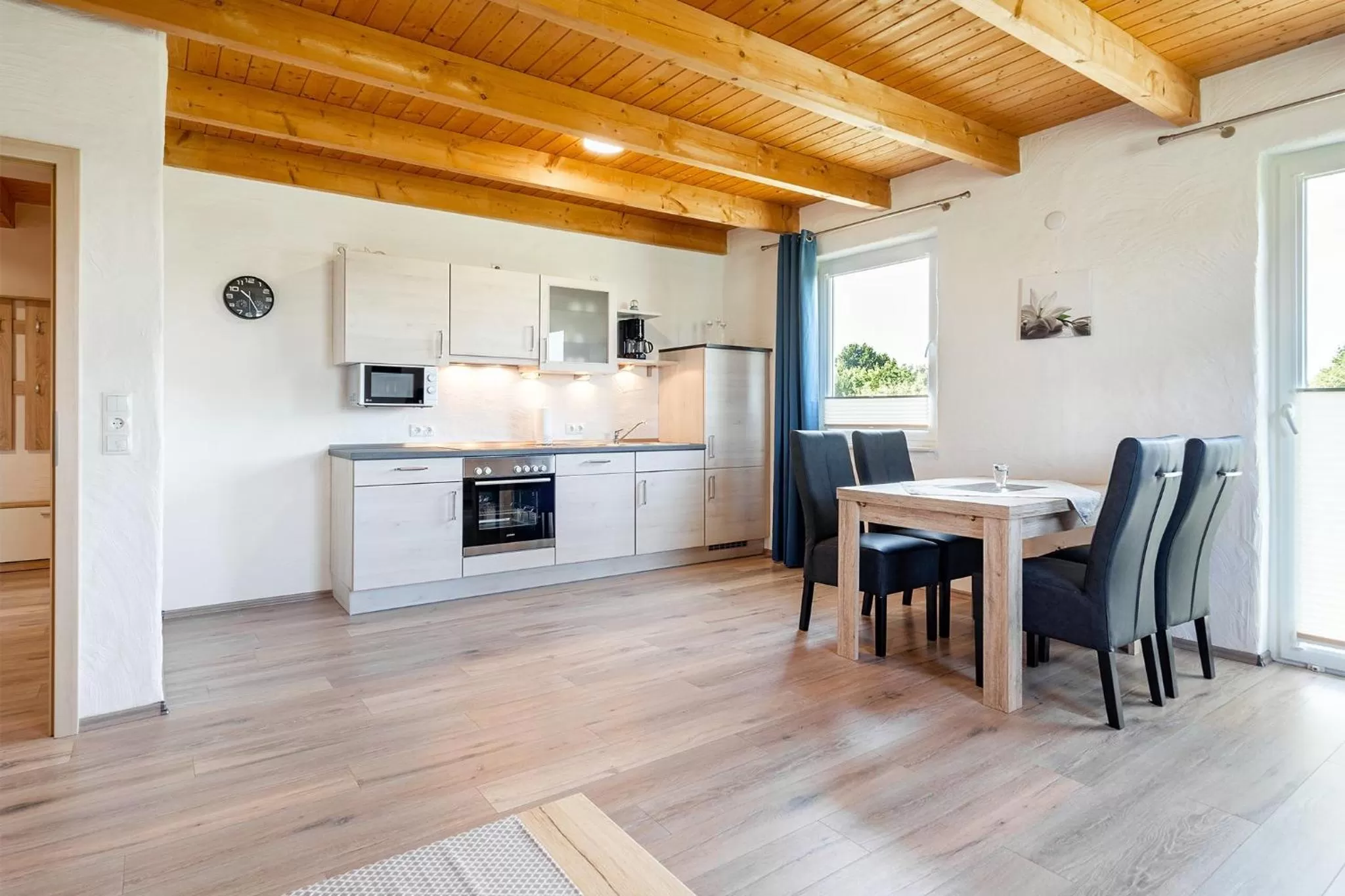 Kitchen or kitchenette in Villa Moorstern am Badesee Tannenhausen