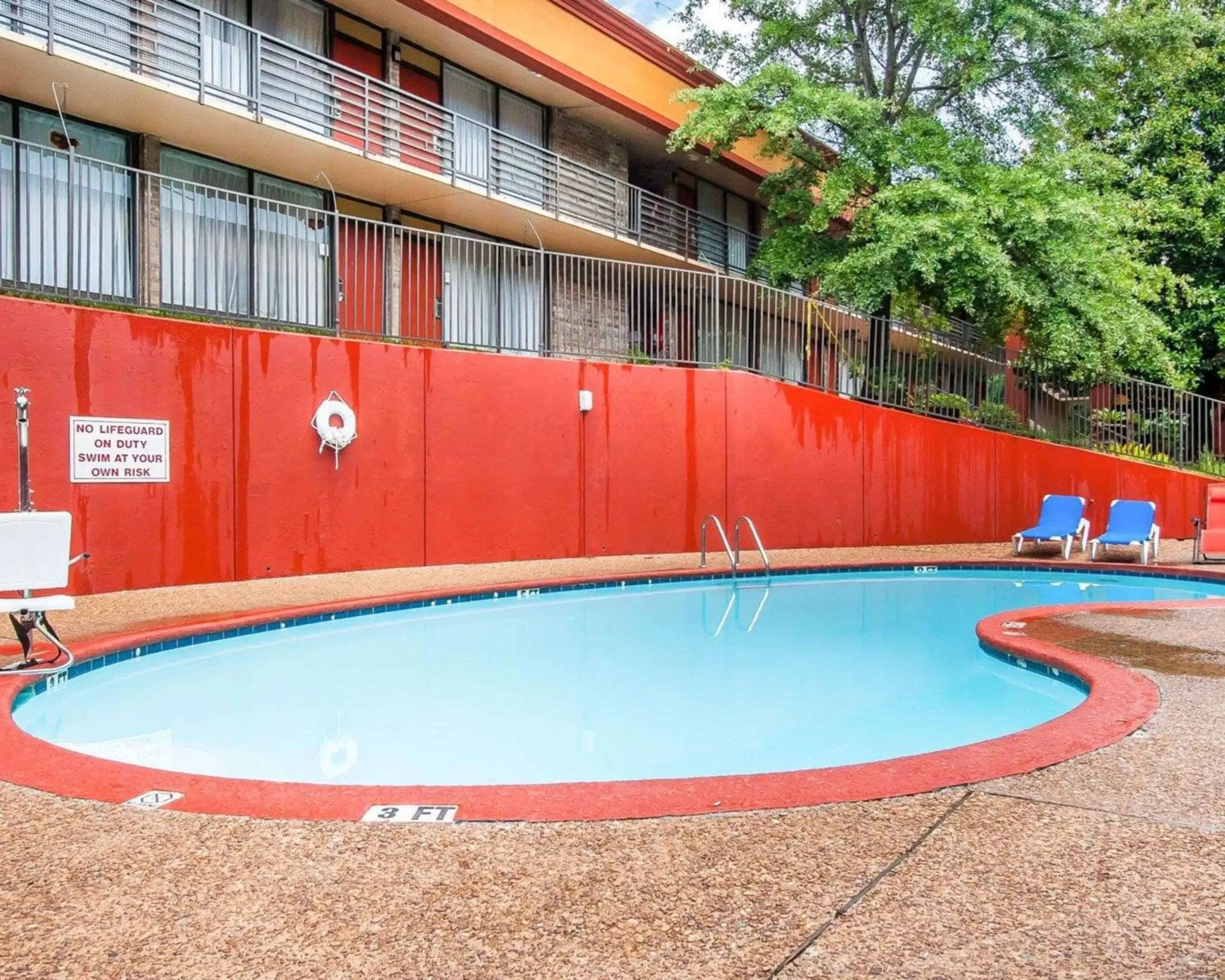 On site, Swimming Pool in Clarion Inn & Suites University Center