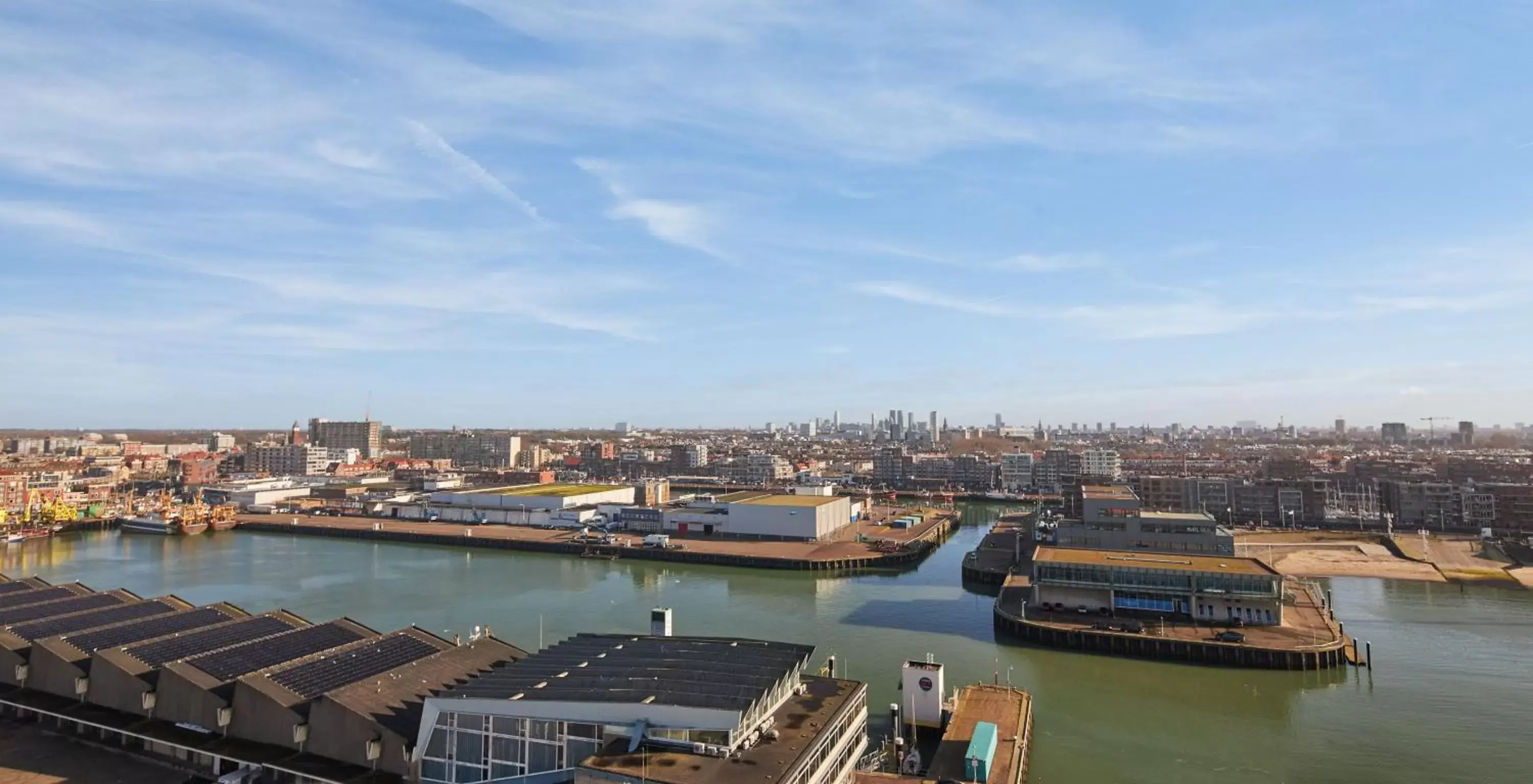 City view in Inntel Hotels Den Haag Marina Beach