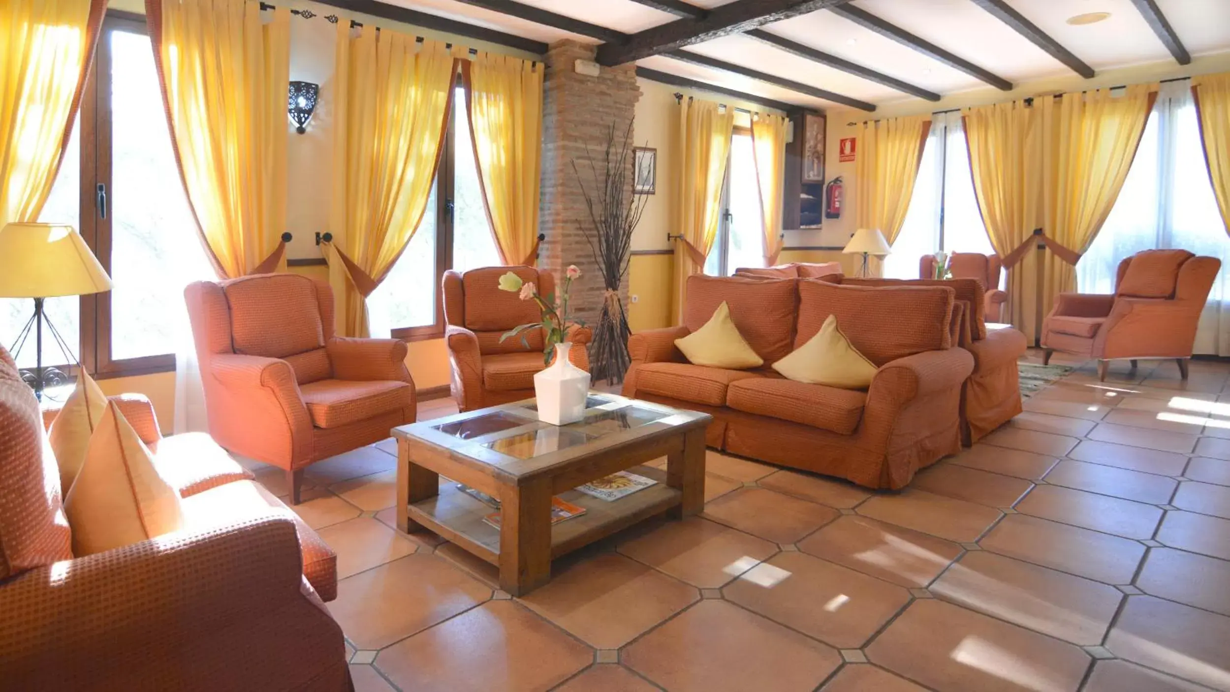 Living room, Seating Area in La Posada del Conde