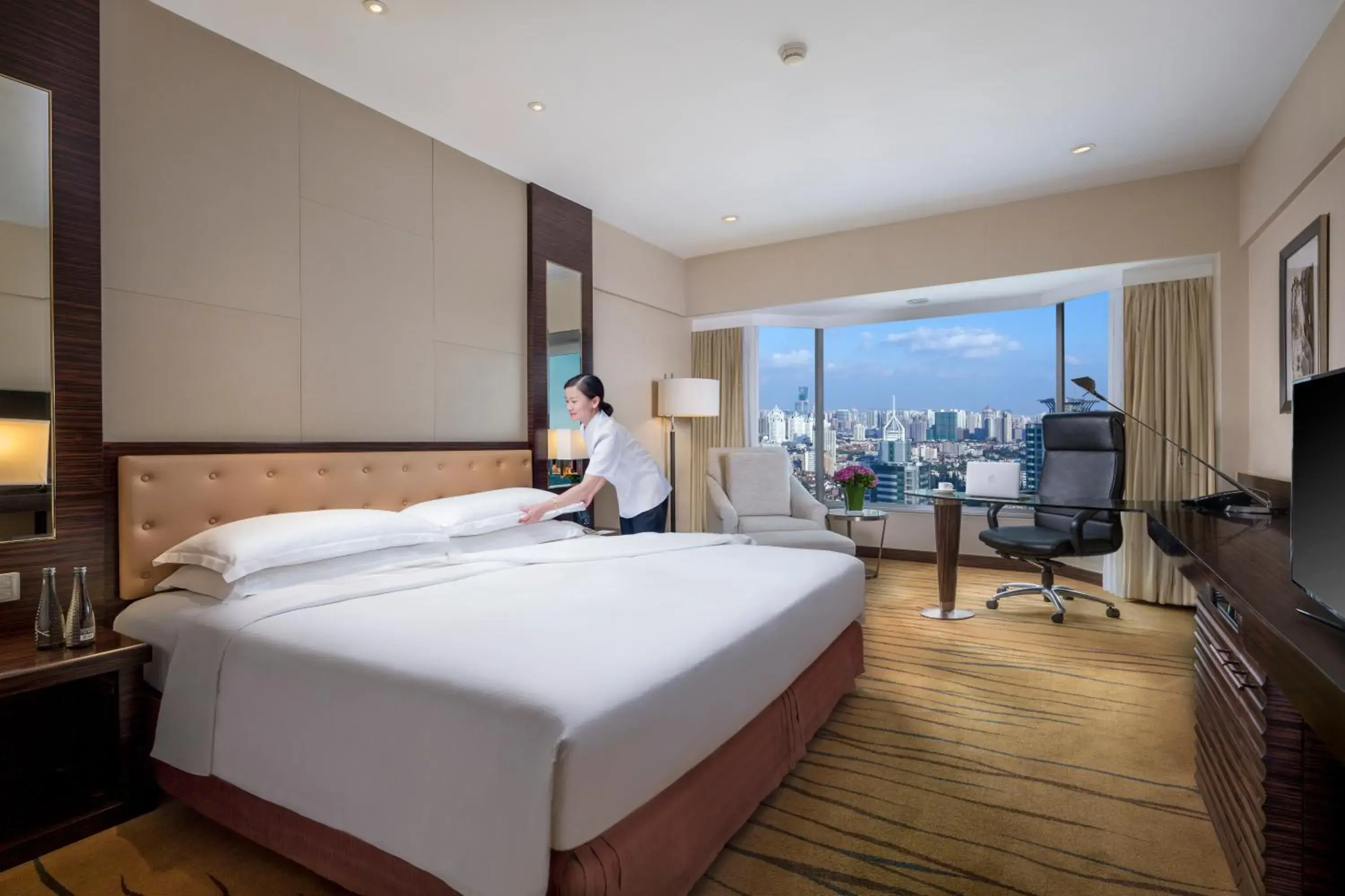 Photo of the whole room, Bed in The Kunlun Jing An Photo of the whole room, Bed in The Kunlun Jing An