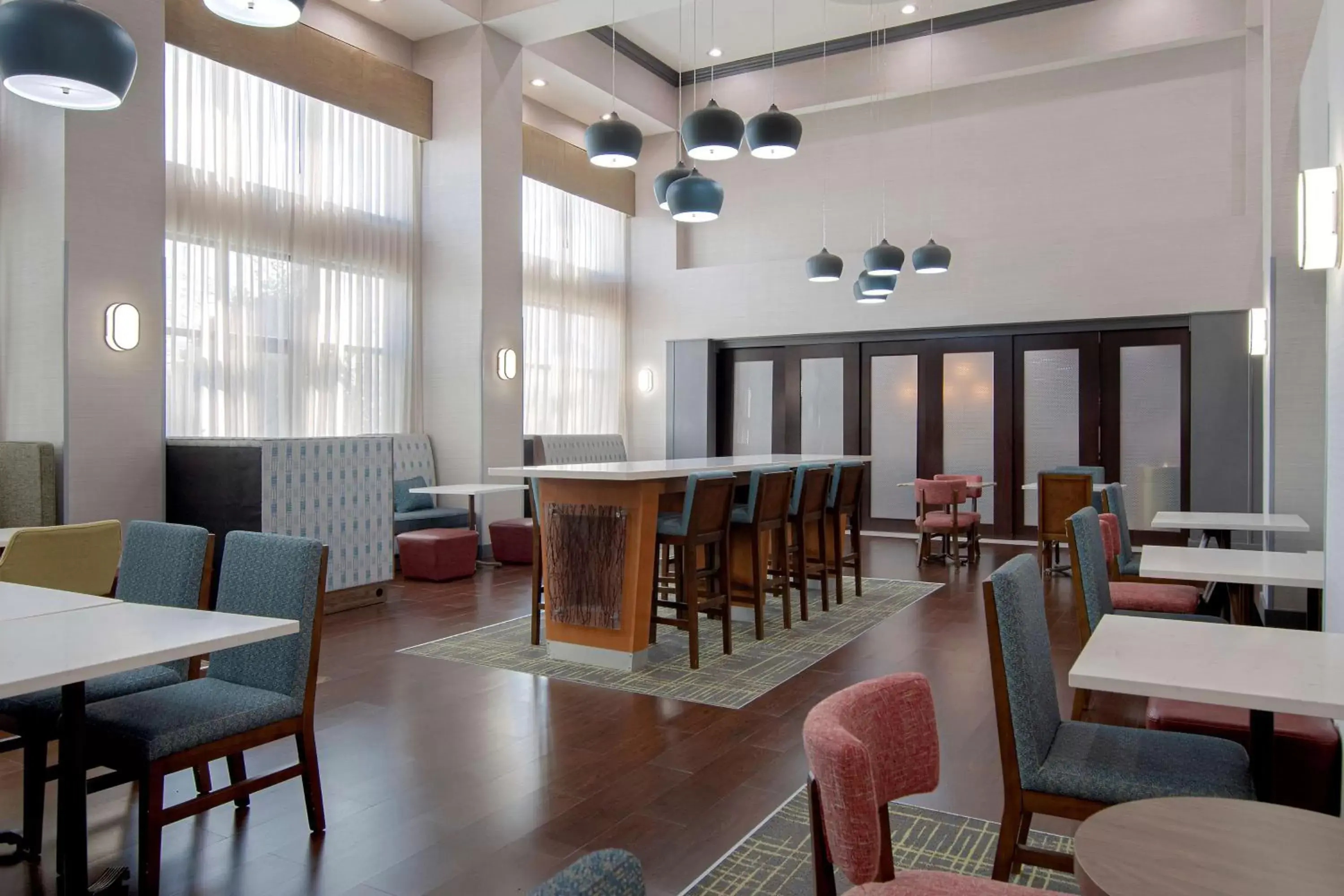 Lobby or reception, Restaurant/Places to Eat in Hampton Inn Fayetteville