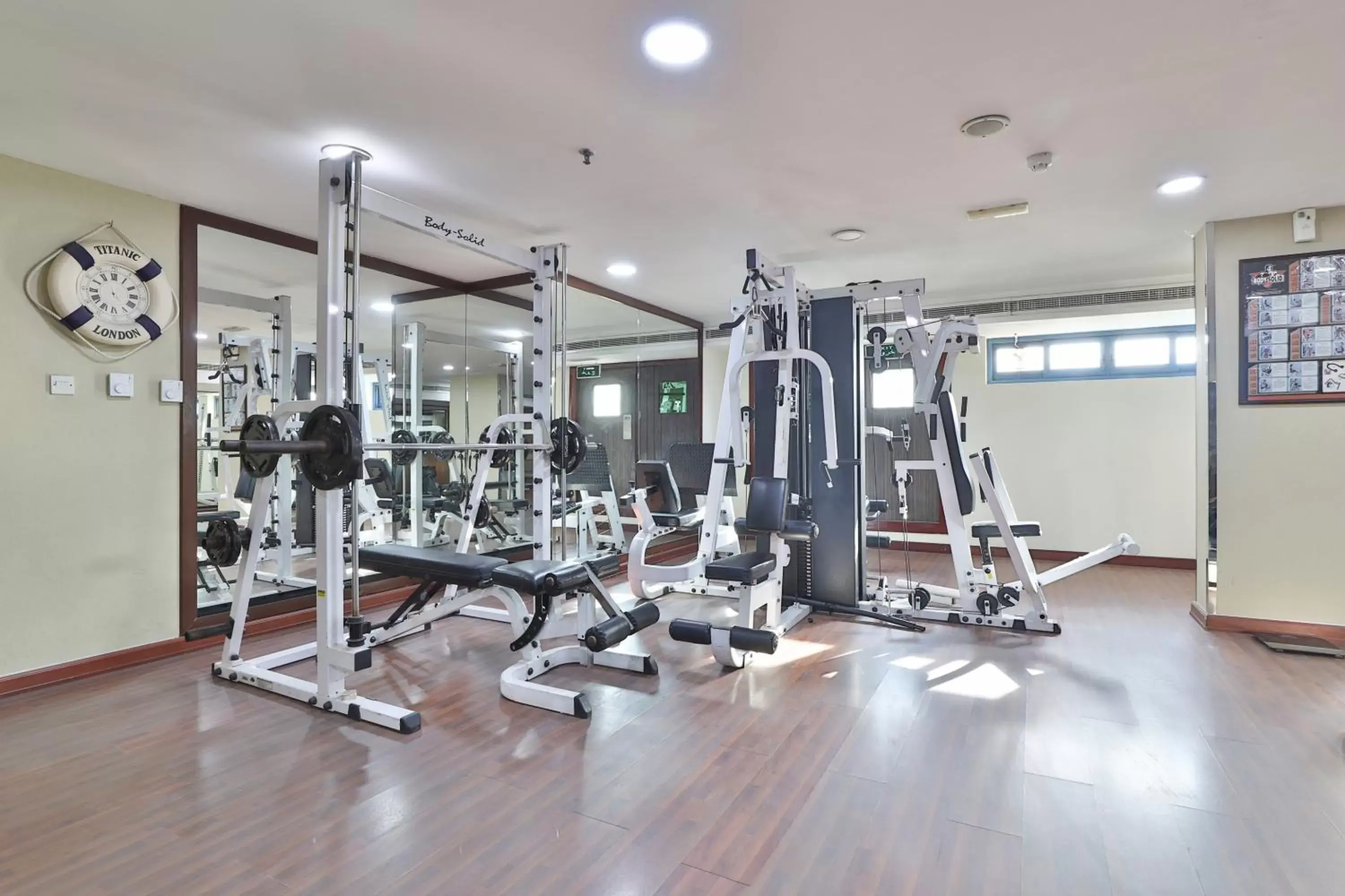 Fitness centre/facilities, Fitness Center/Facilities in Landmark Summit Hotel