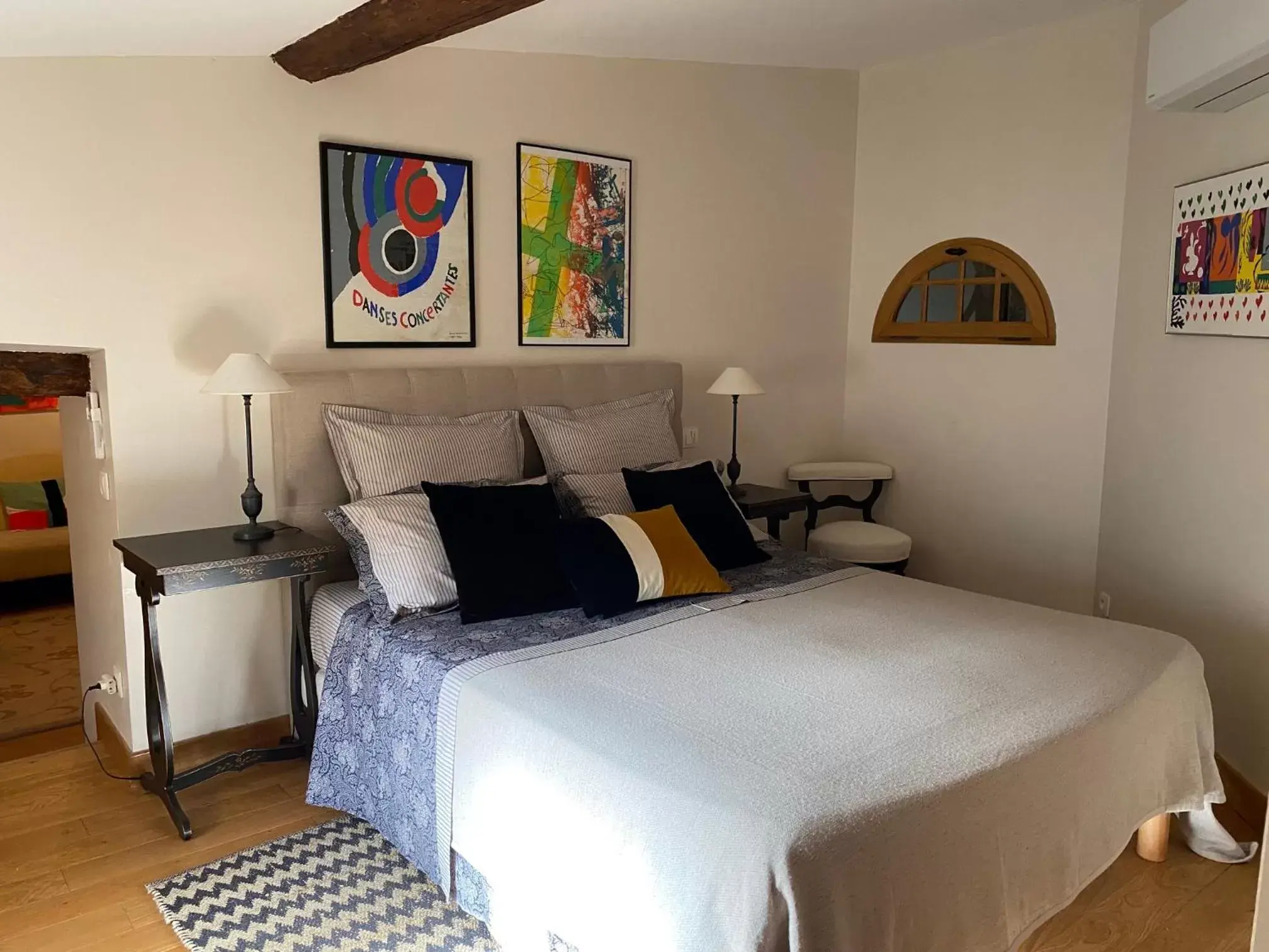 Deluxe Double Room in Clos de Mont July, architecture XVIIIe au cœur de la nature Deluxe Double Room in Clos de Mont July, architecture XVIIIe au cœur de la nature