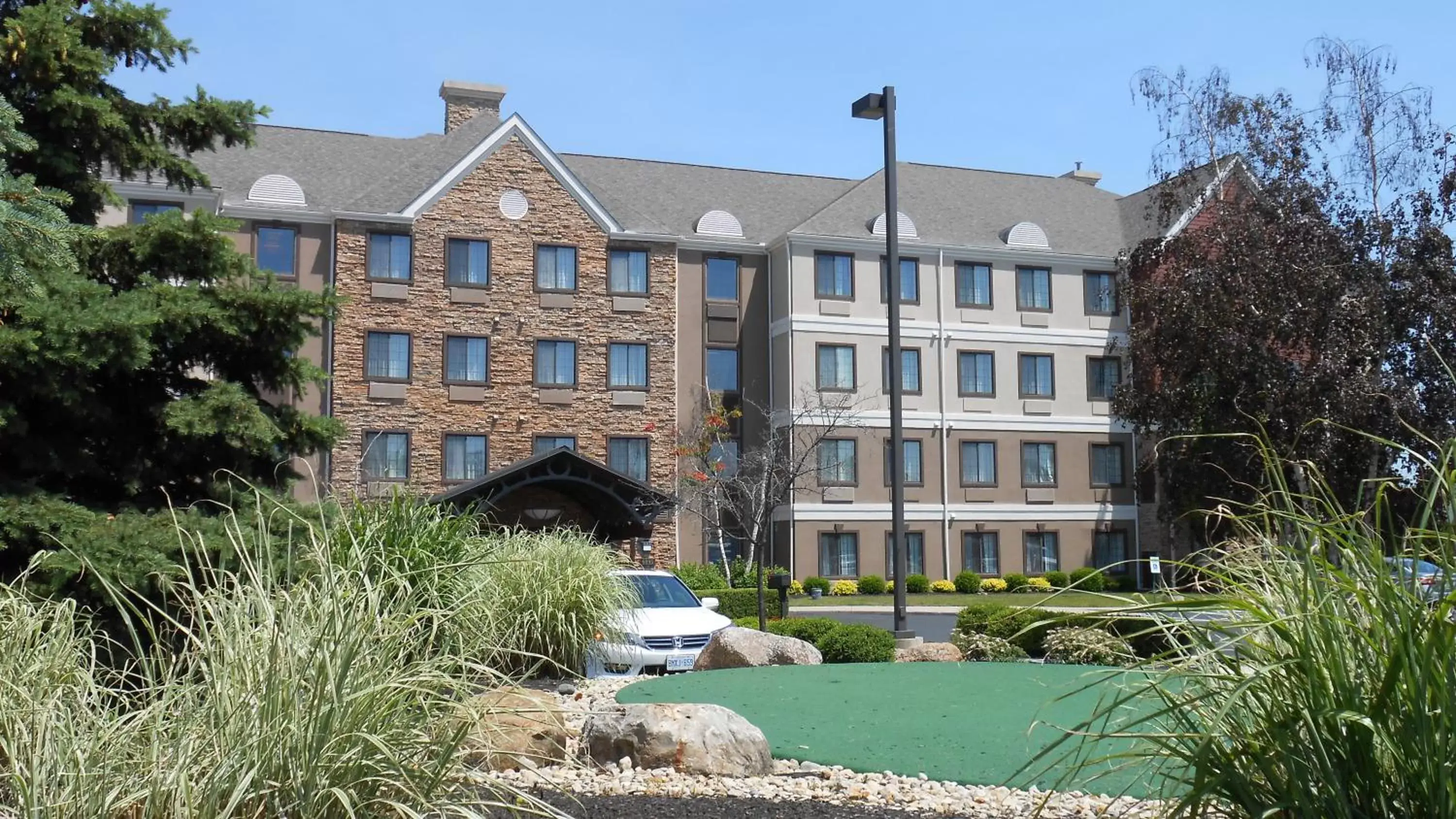 Property Building in Staybridge Suites Columbus-Dublin, an IHG Hotel