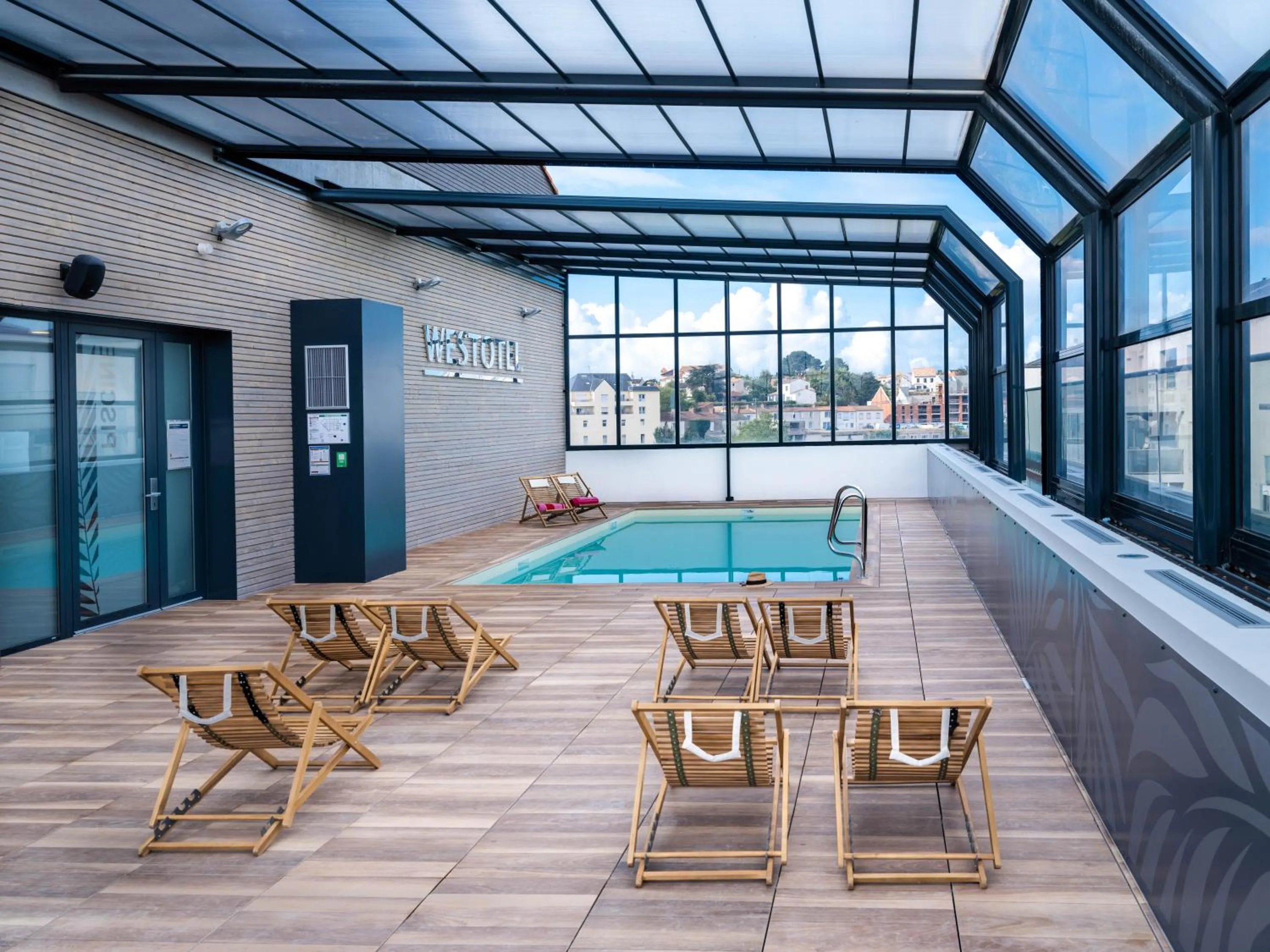 Swimming pool in Westotel Pornic Côte de Jade