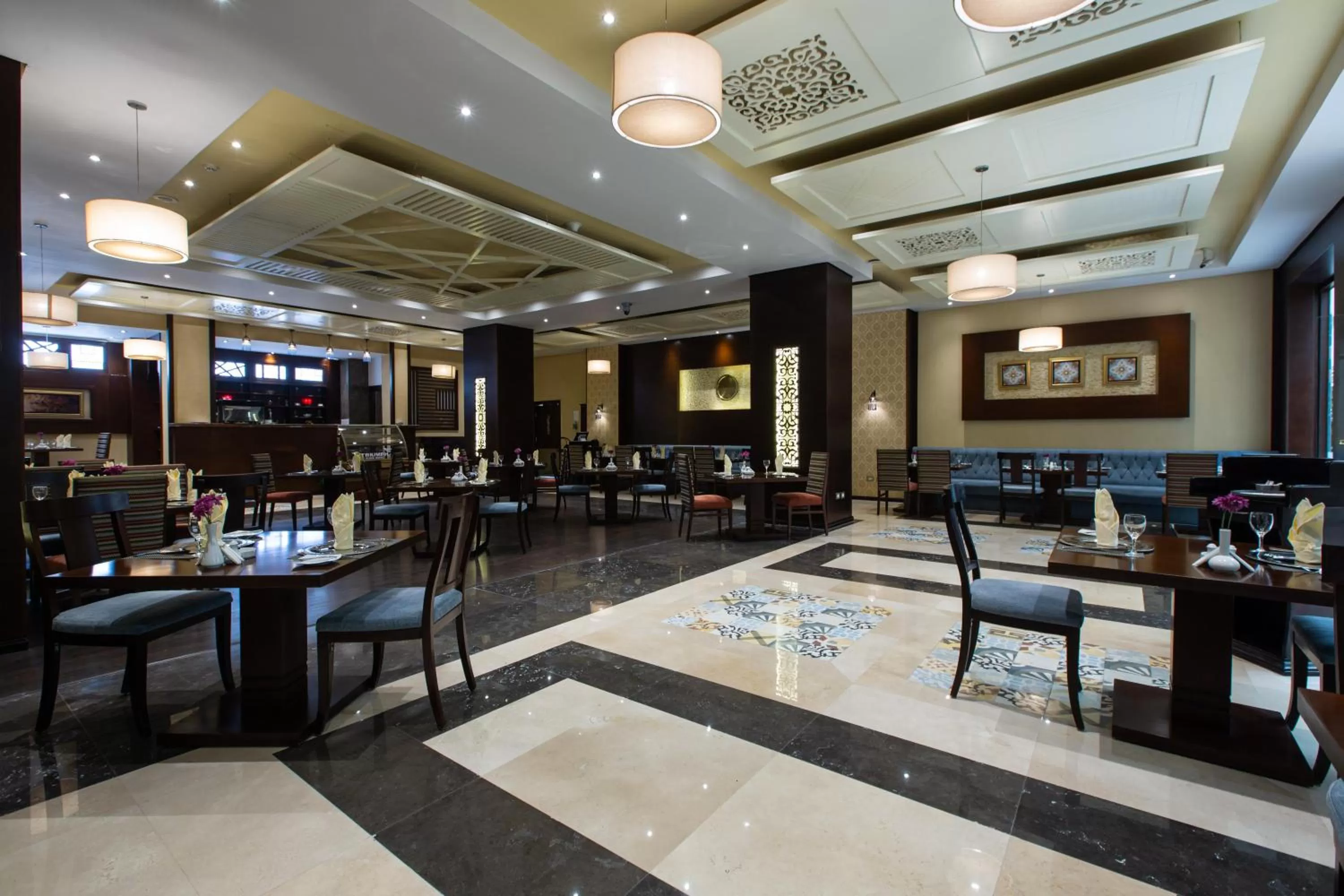 Restaurant/places to eat in Triumph Plaza Hotel