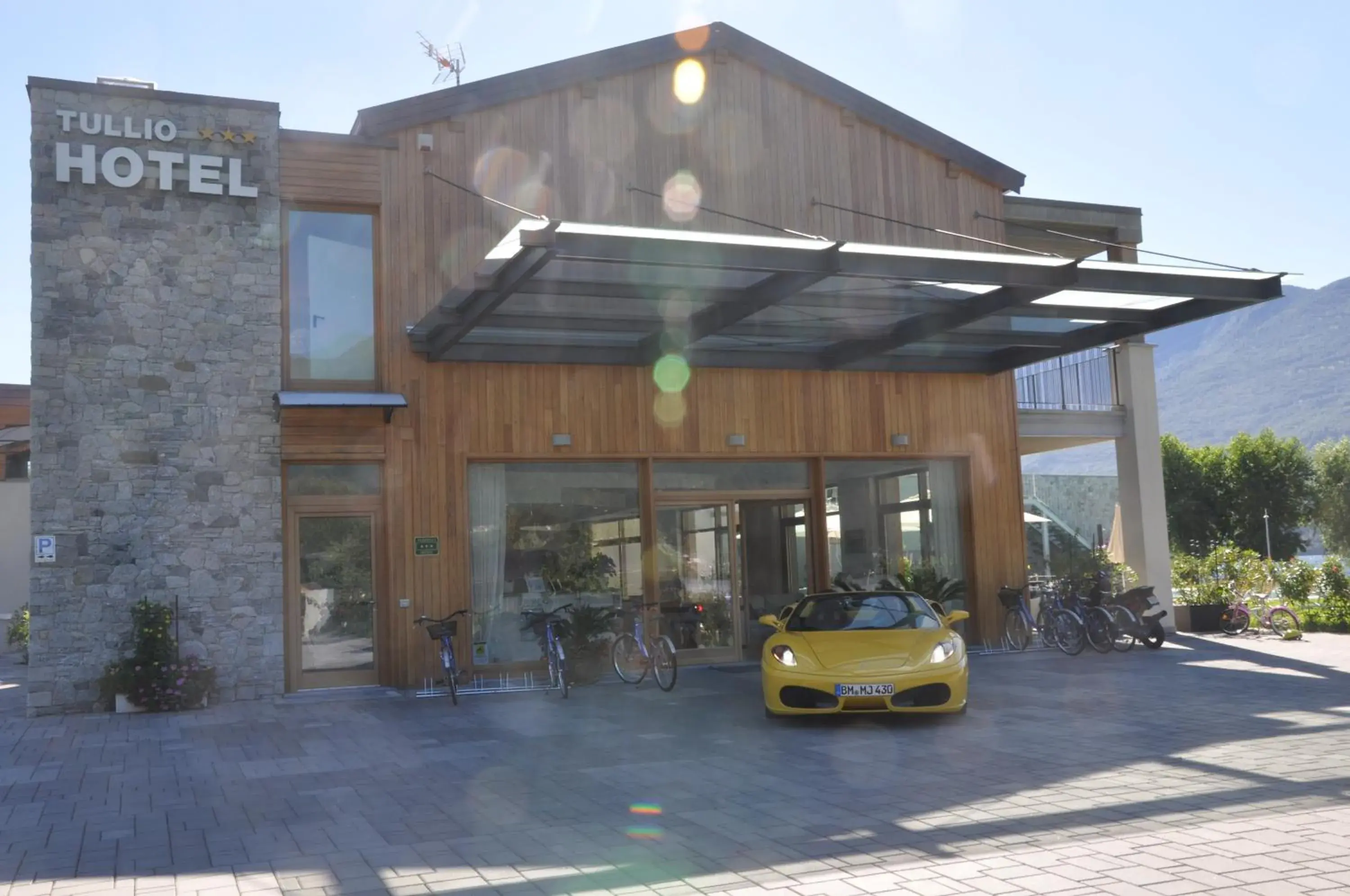 Facade/entrance in Tullio Hotel Facade/entrance in Tullio Hotel