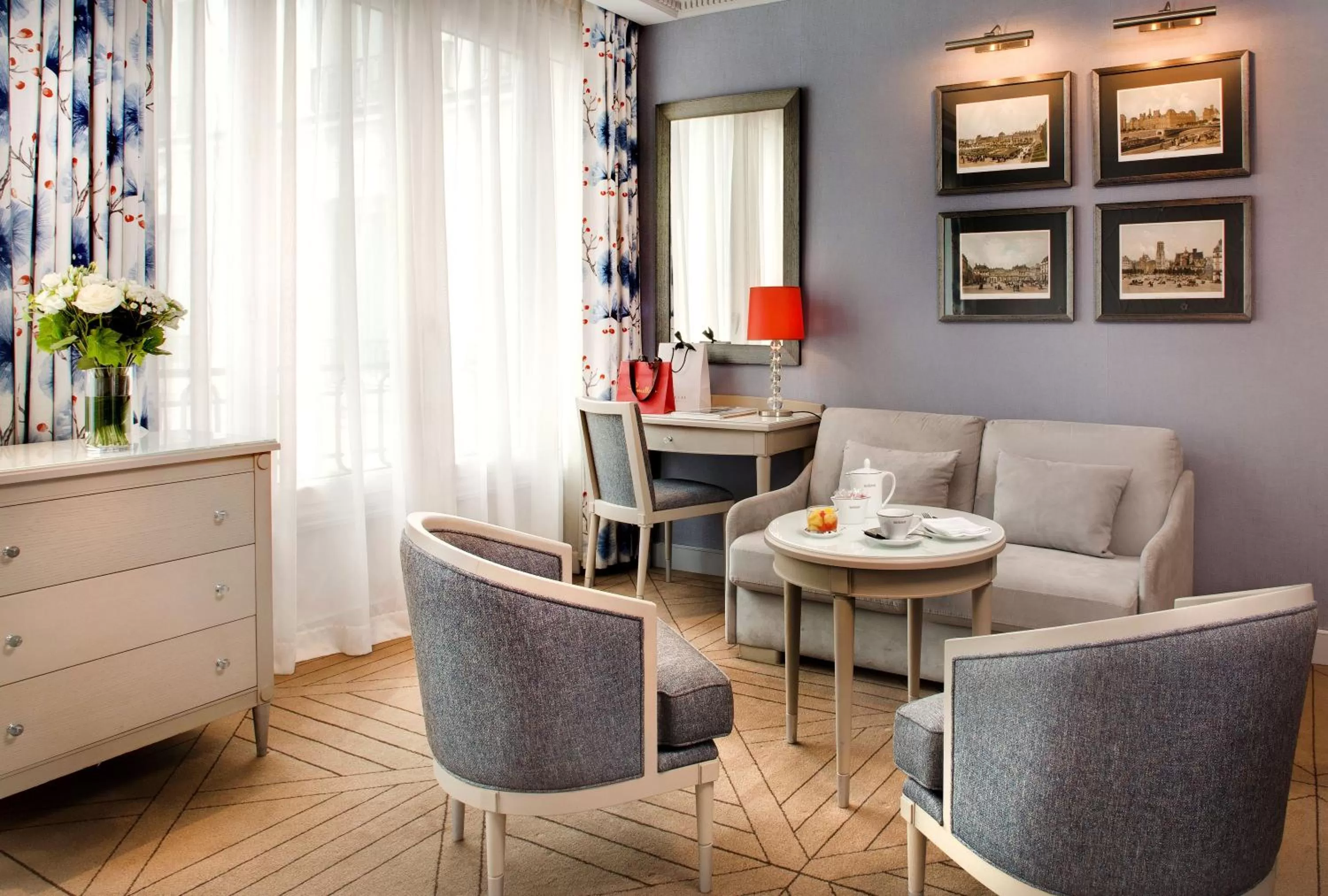 Photo of the whole room in Rochester Champs Elysees