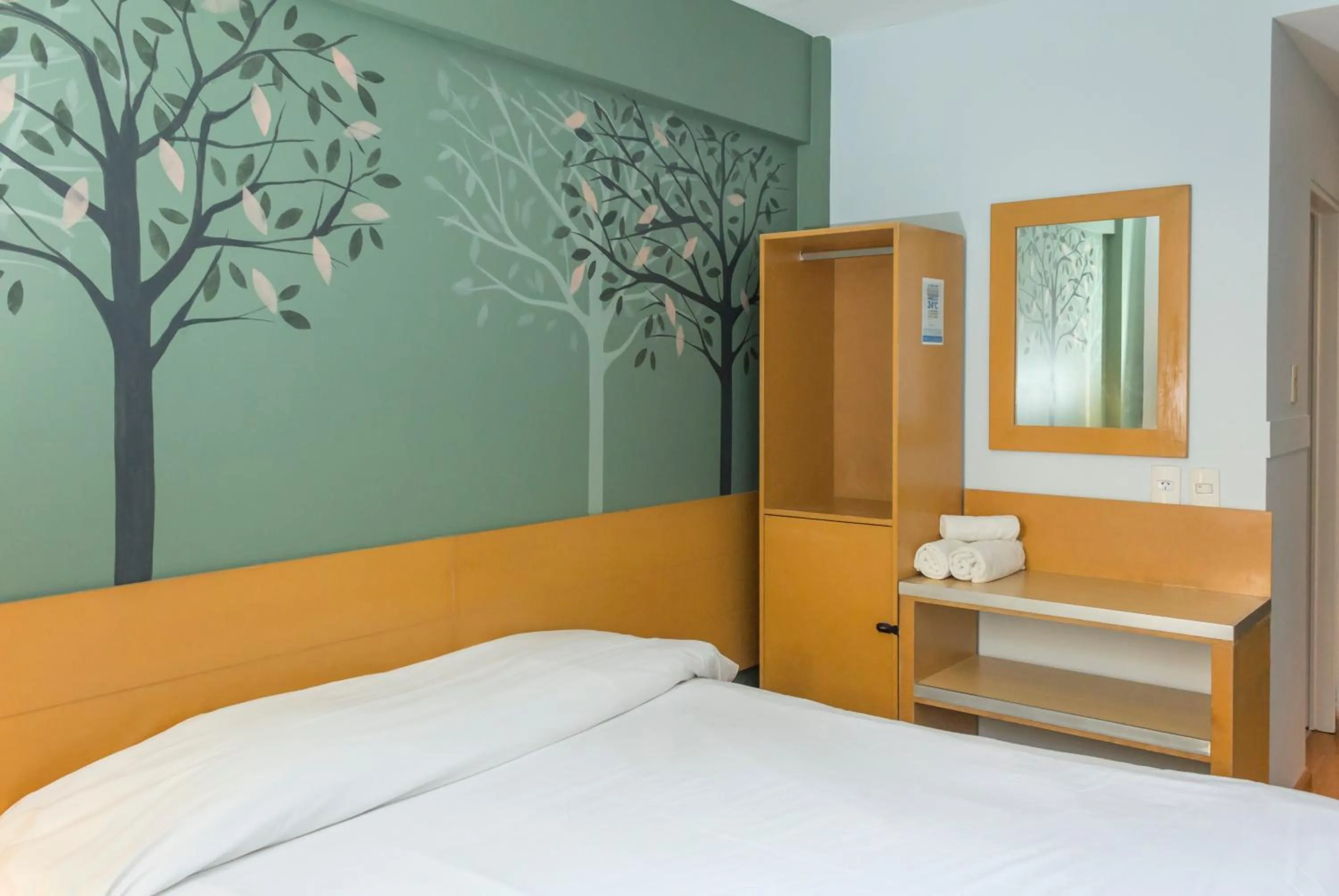 Bedroom, Bed in Circus Hostel