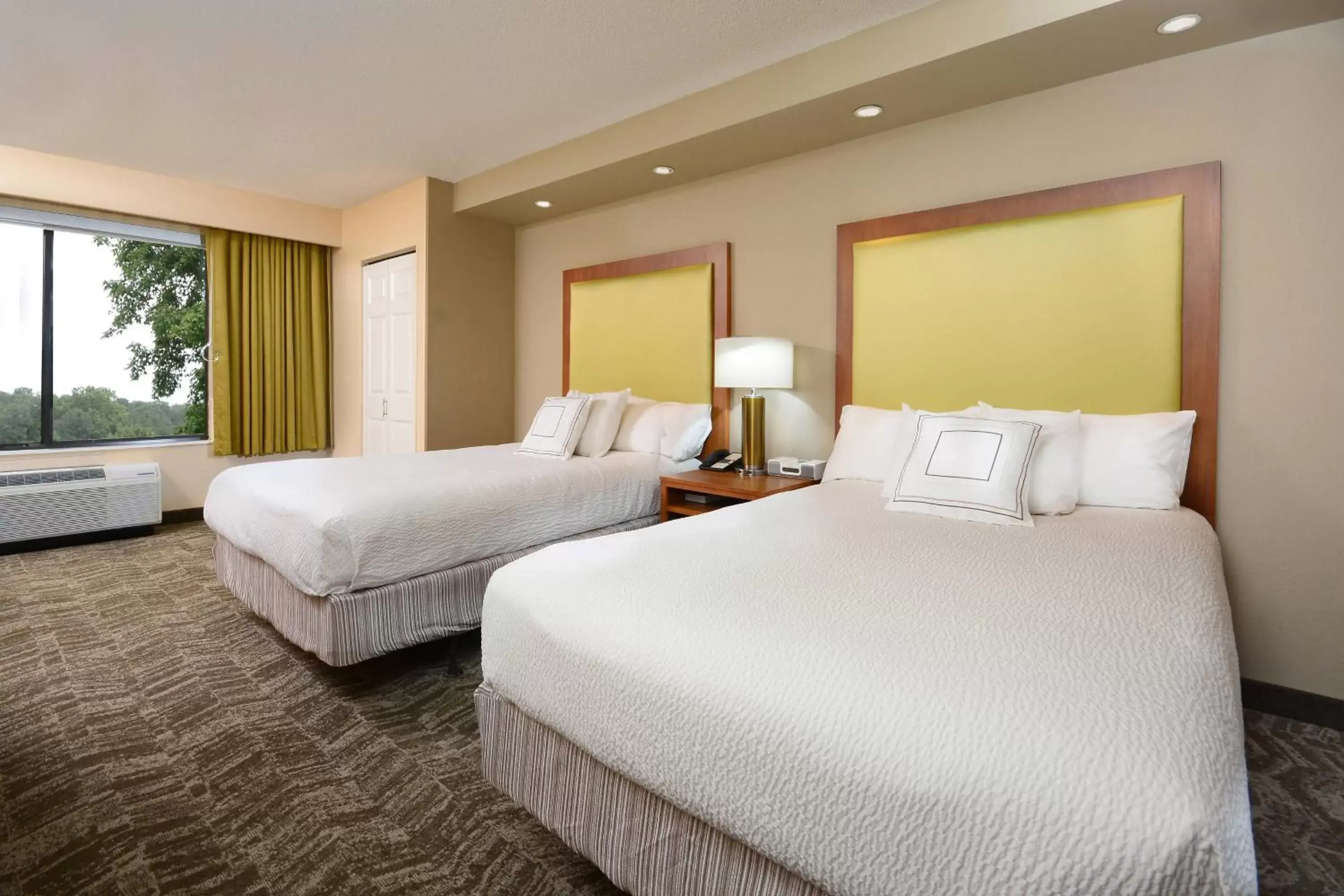 Photo of the whole room, Bed in SpringHill Suites by Marriott Lynchburg Airport/University Area