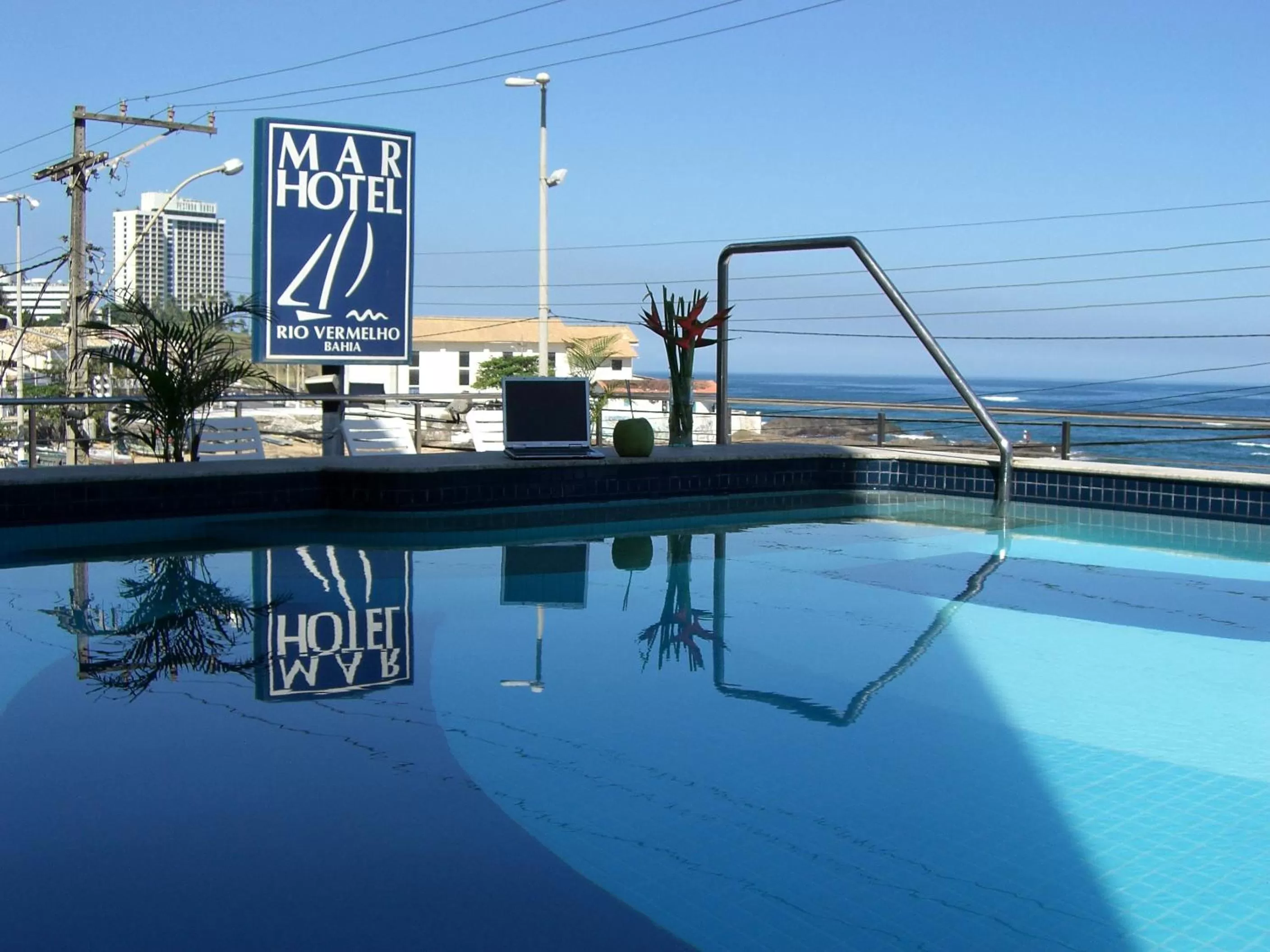 Property logo or sign in Rede Andrade Mar Hotel - Rio Vermelho