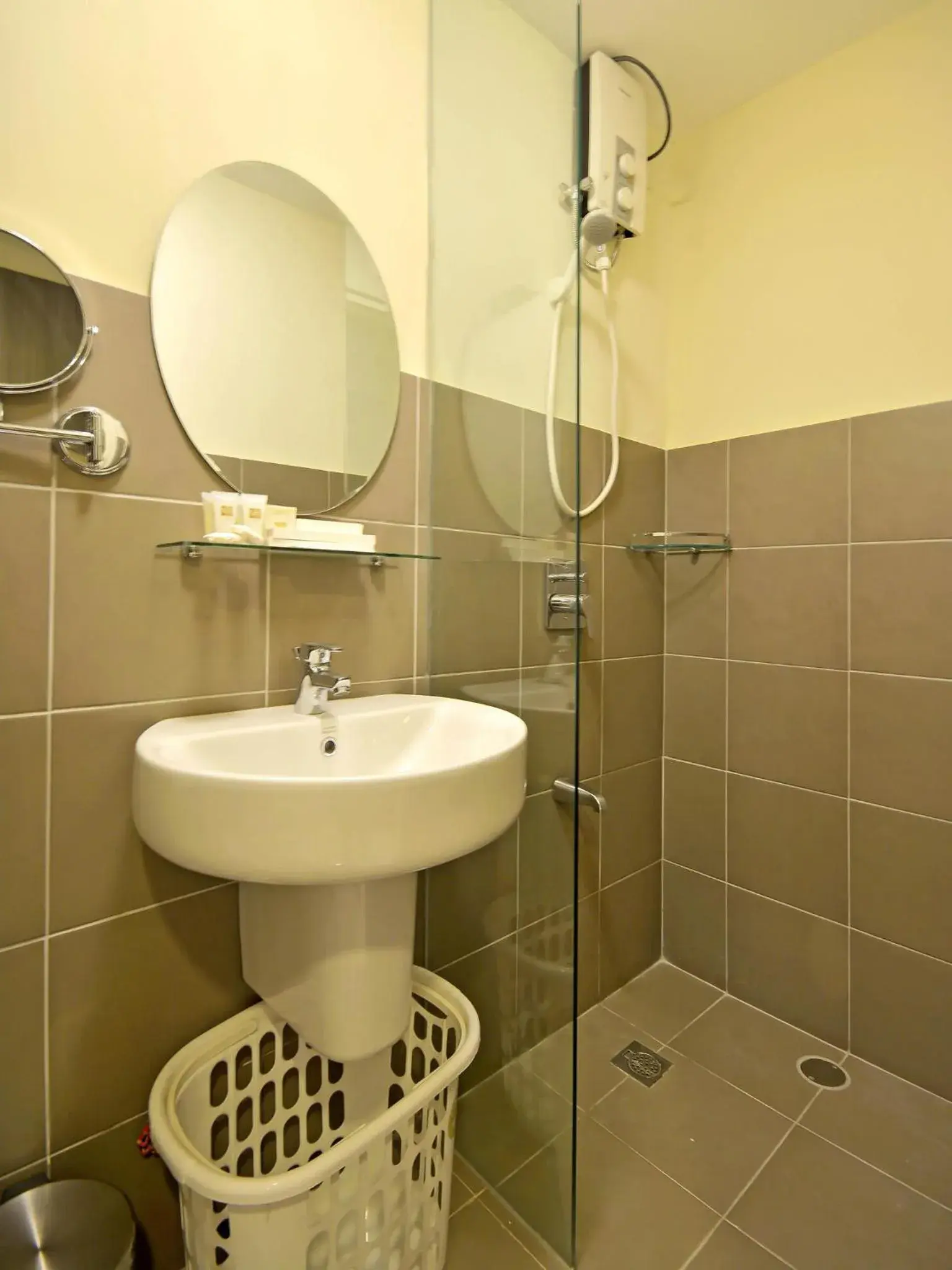 Bathroom in Currency Serviced Suites