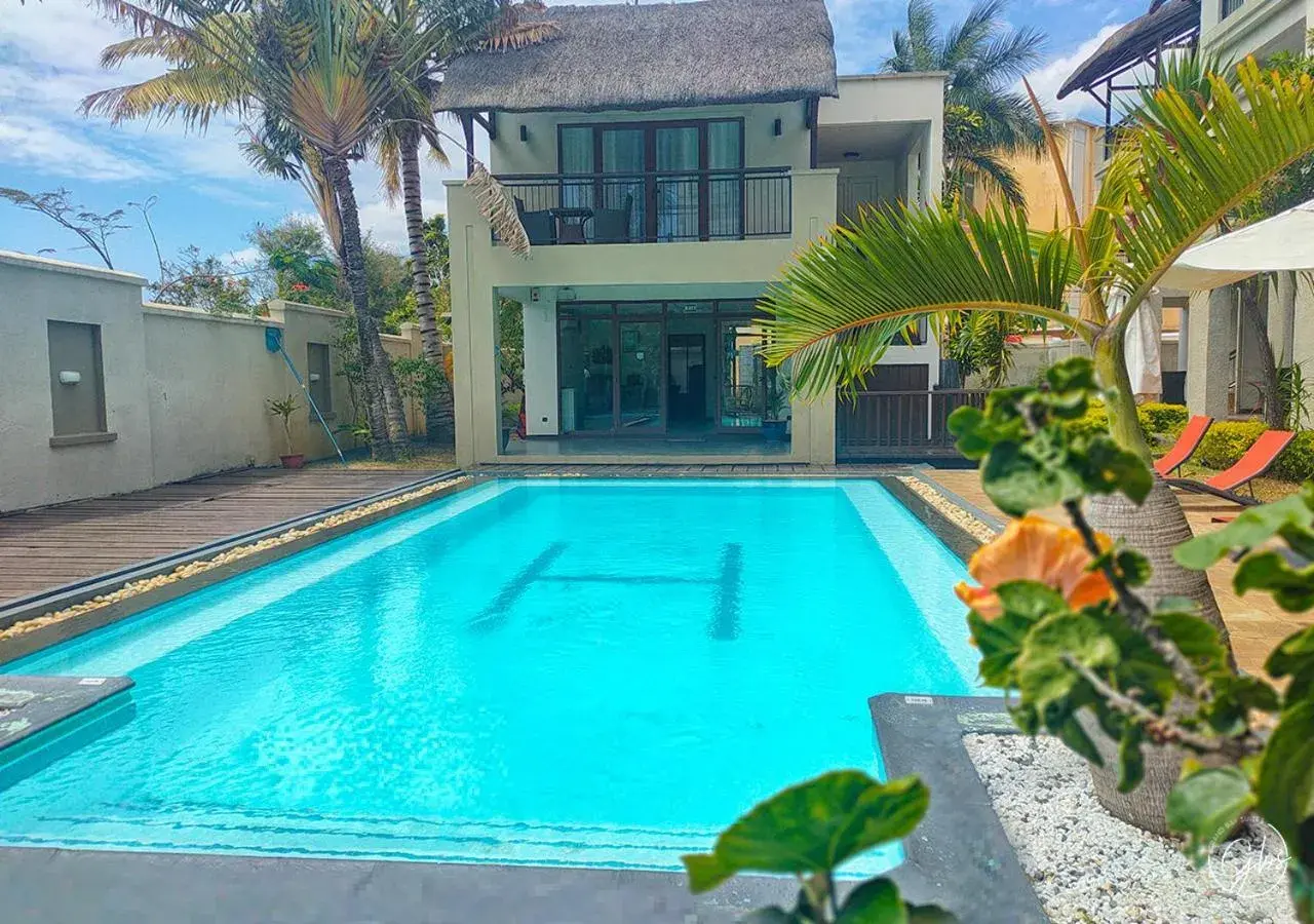 Swimming Pool in Grand Baie Suites