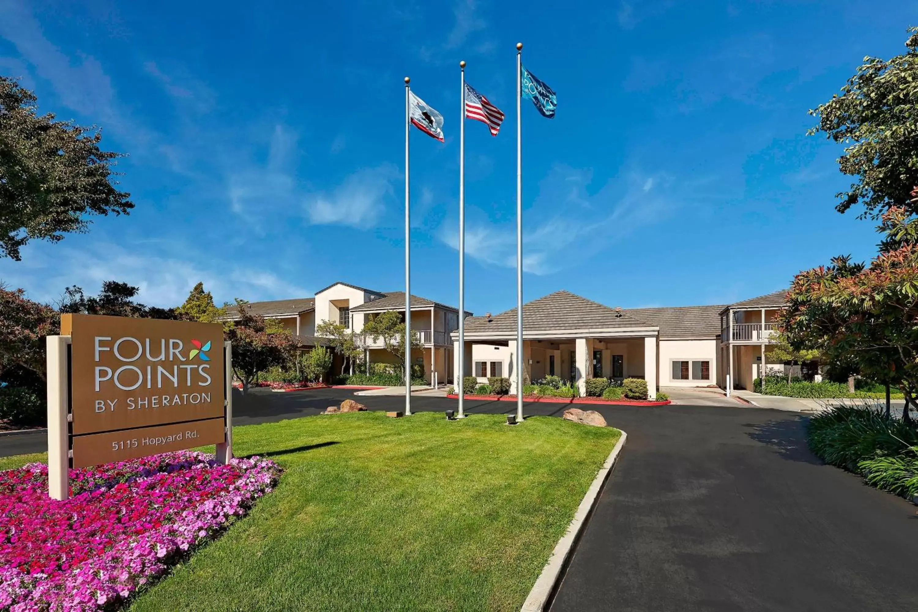 Property Building in Four Points by Sheraton - Pleasanton