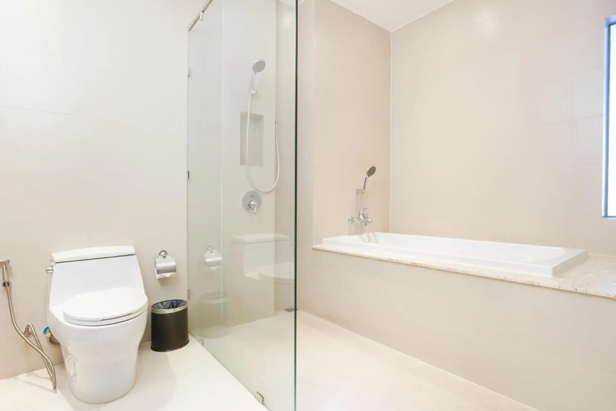 Shower, Bathroom in Grand Palazzo Hotel - SHA Extra Plus