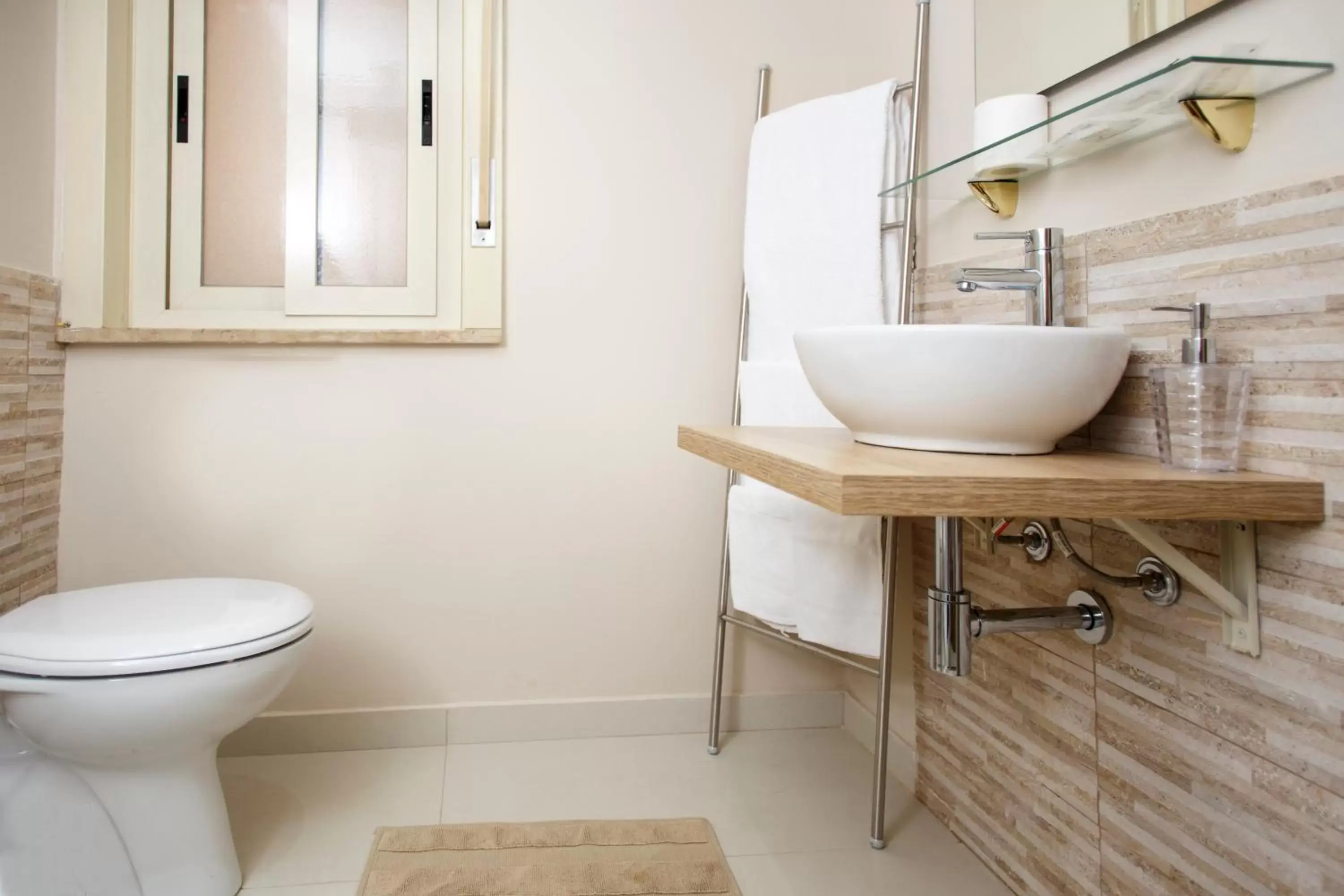 Bathroom in Hotel Del Viale