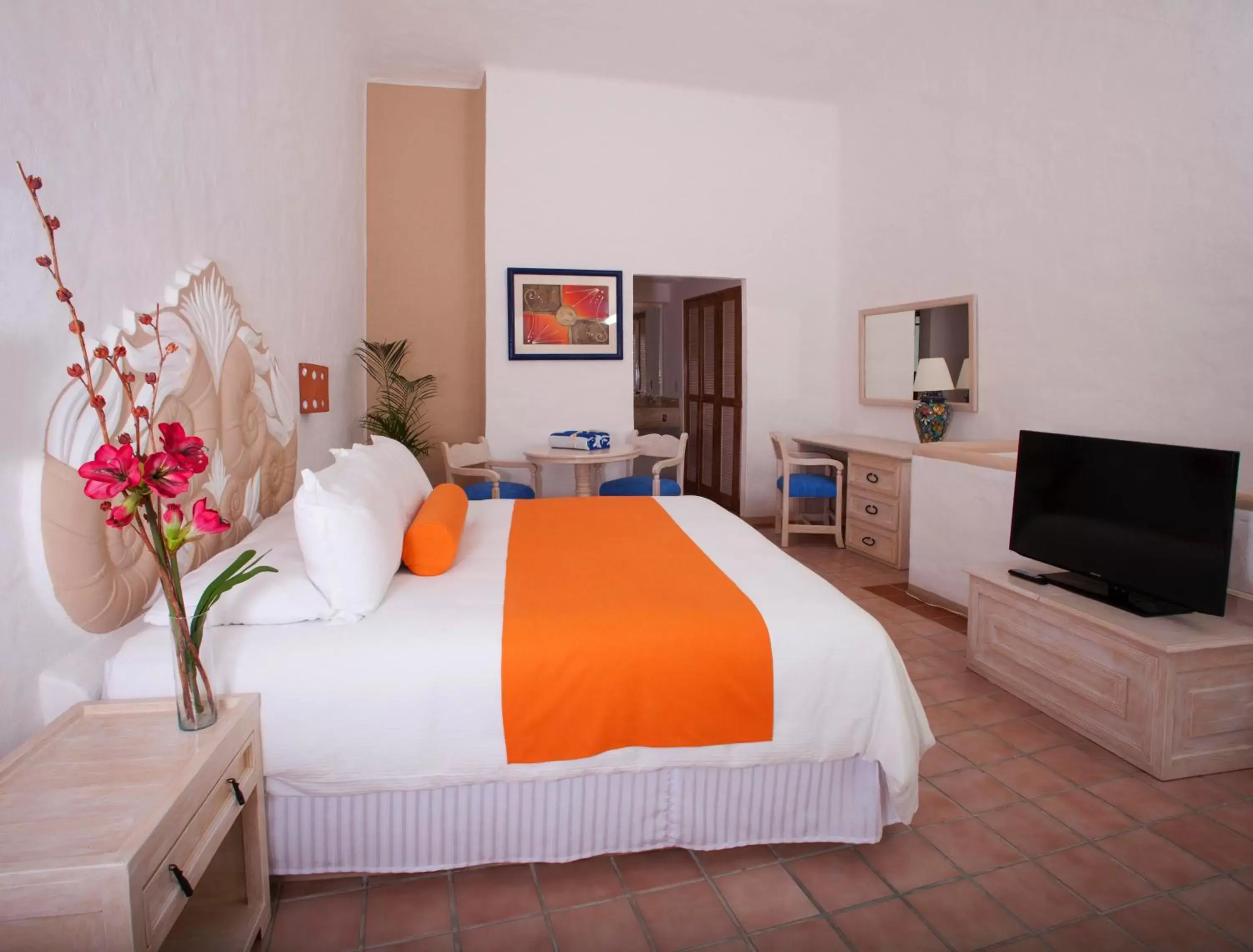 Bed in Flamingo Vallarta Hotel & Marina