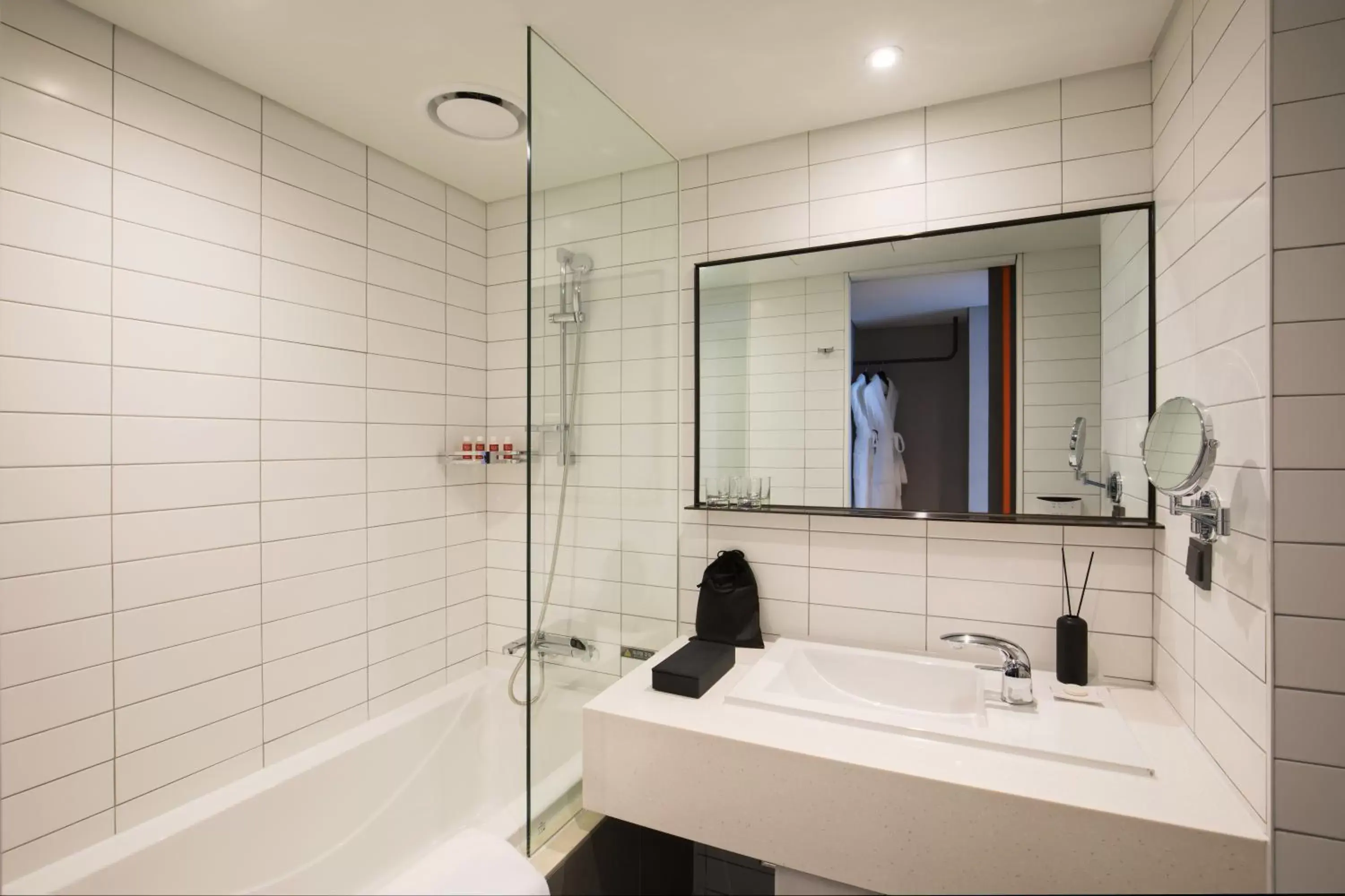 Bathroom in Aiden by Best Western Cheongdam