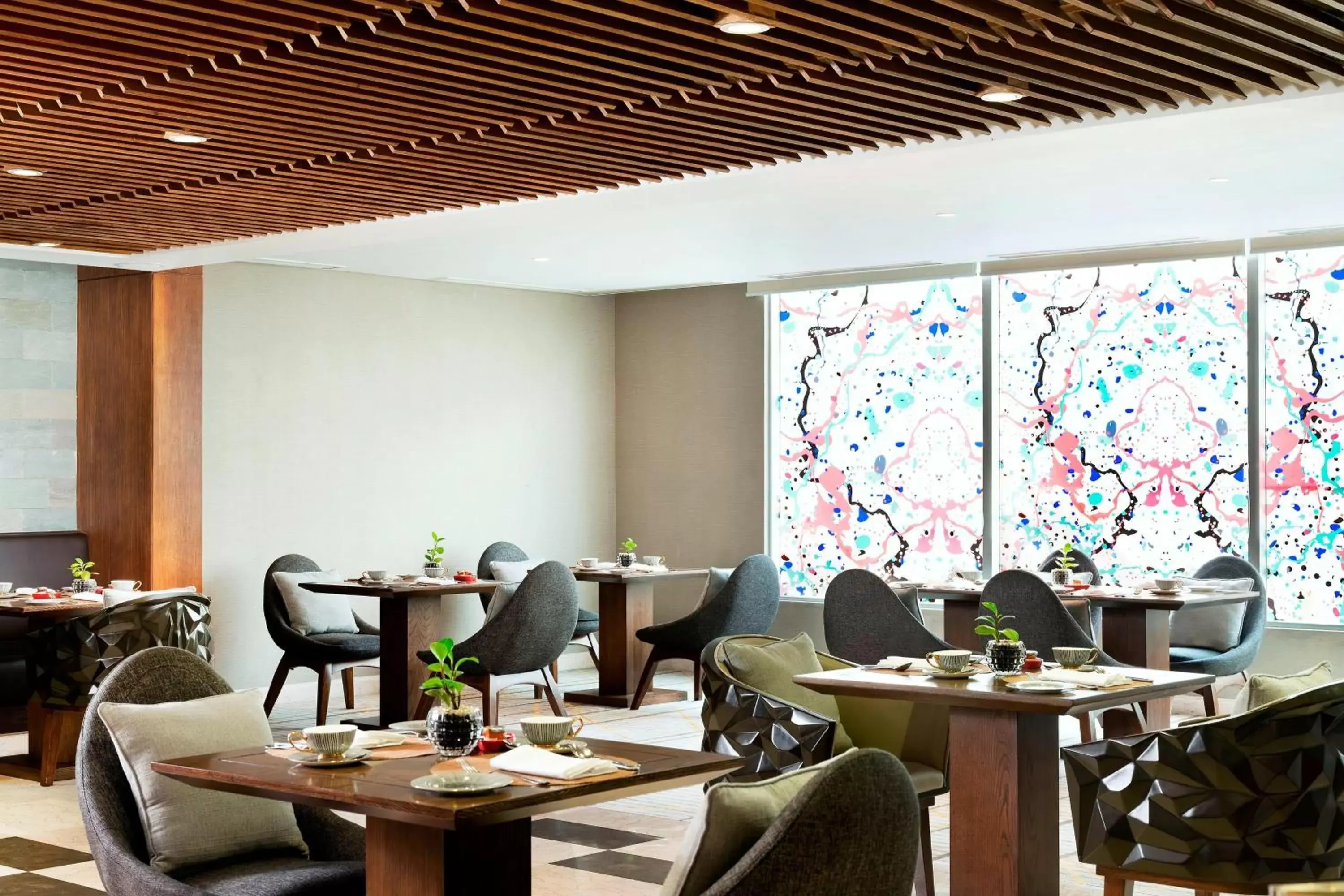 Lounge or bar, Restaurant/Places to Eat in Le Meridien Dhaka