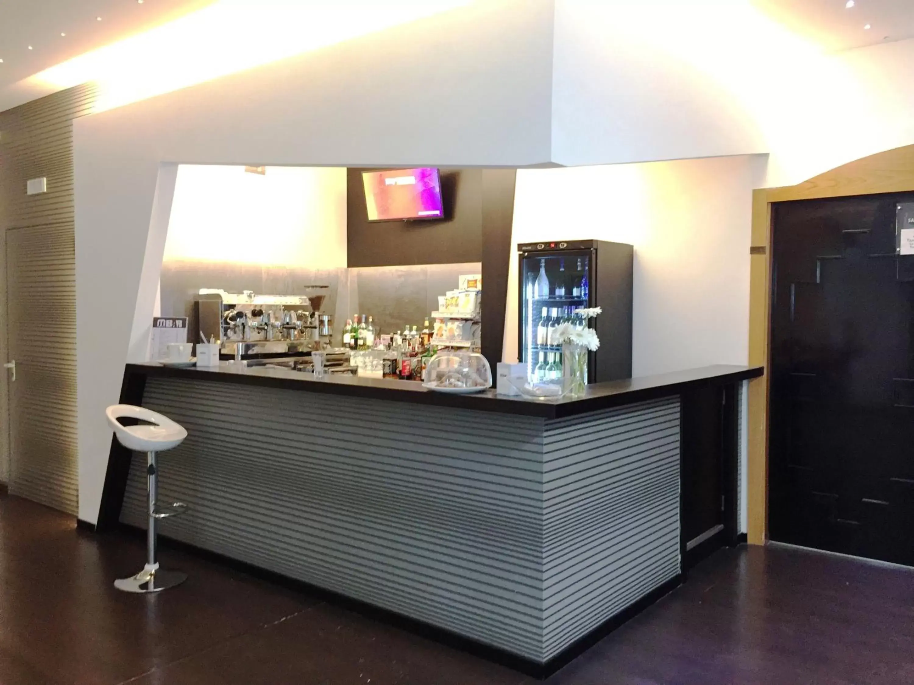 Lounge or bar in Mediterranea Hotel & Convention Center