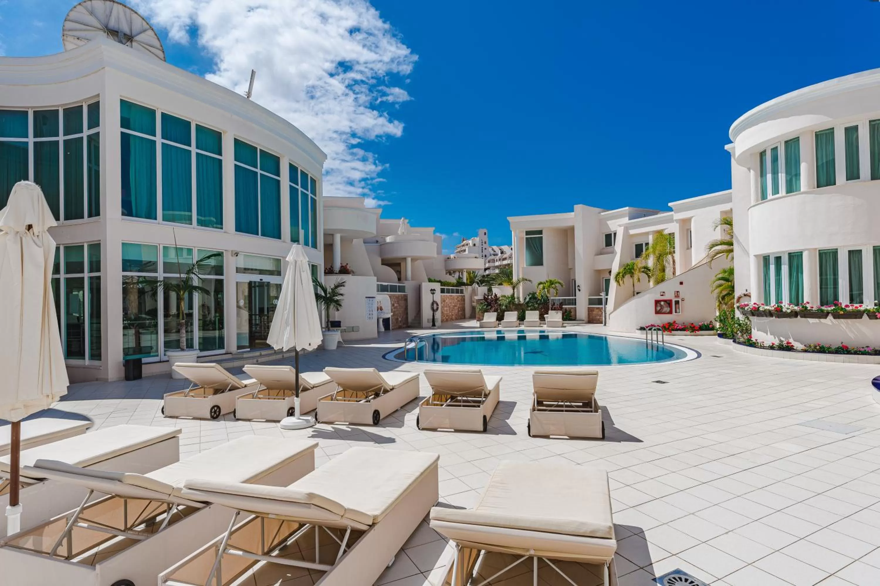 Property building in Flamingo Suites Boutique Hotel