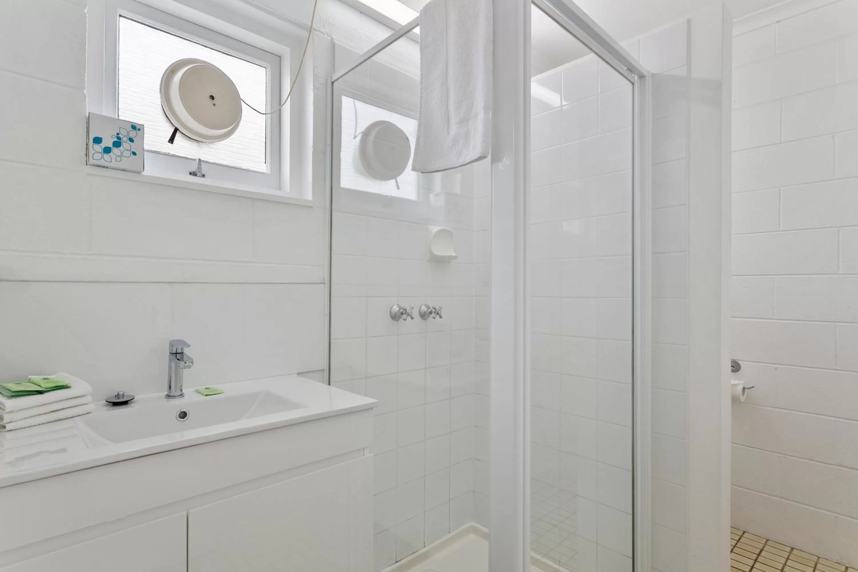 Shower in Martin Cash Motel