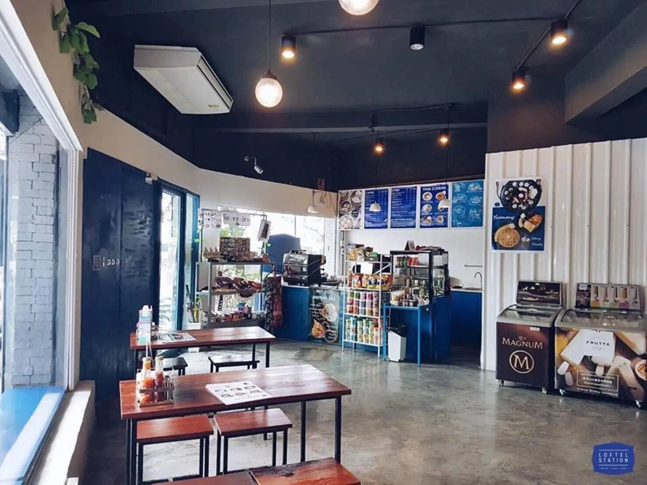 Facade/entrance in Loftel Station Hostel Facade/entrance in Loftel Station Hostel