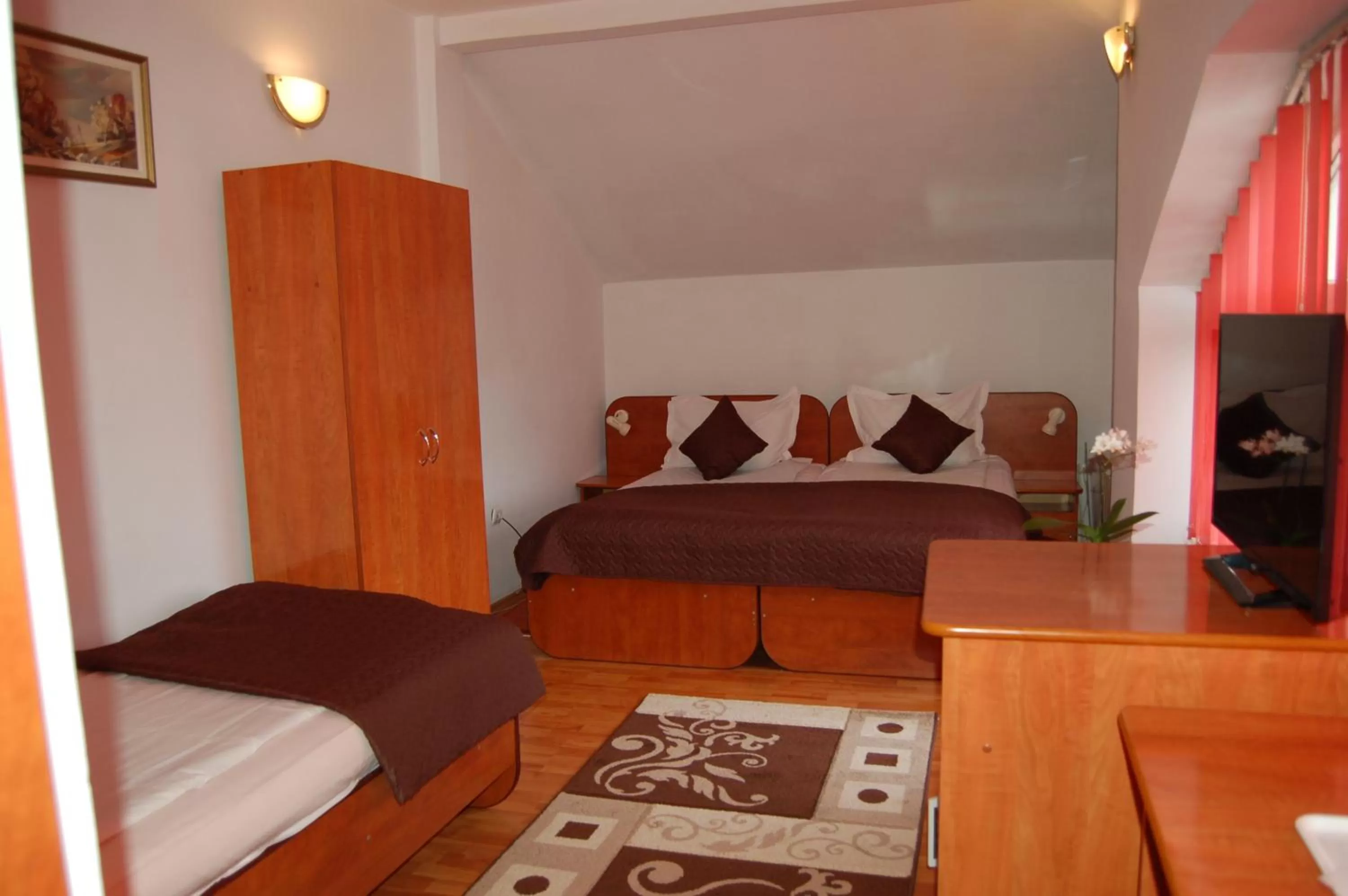 Bed in Motel Maestro