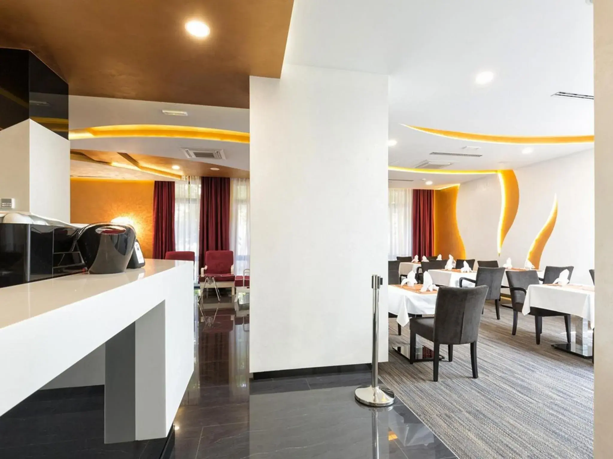 Restaurant/Places to Eat in Nova City Hotel Signature Collection Belgrade