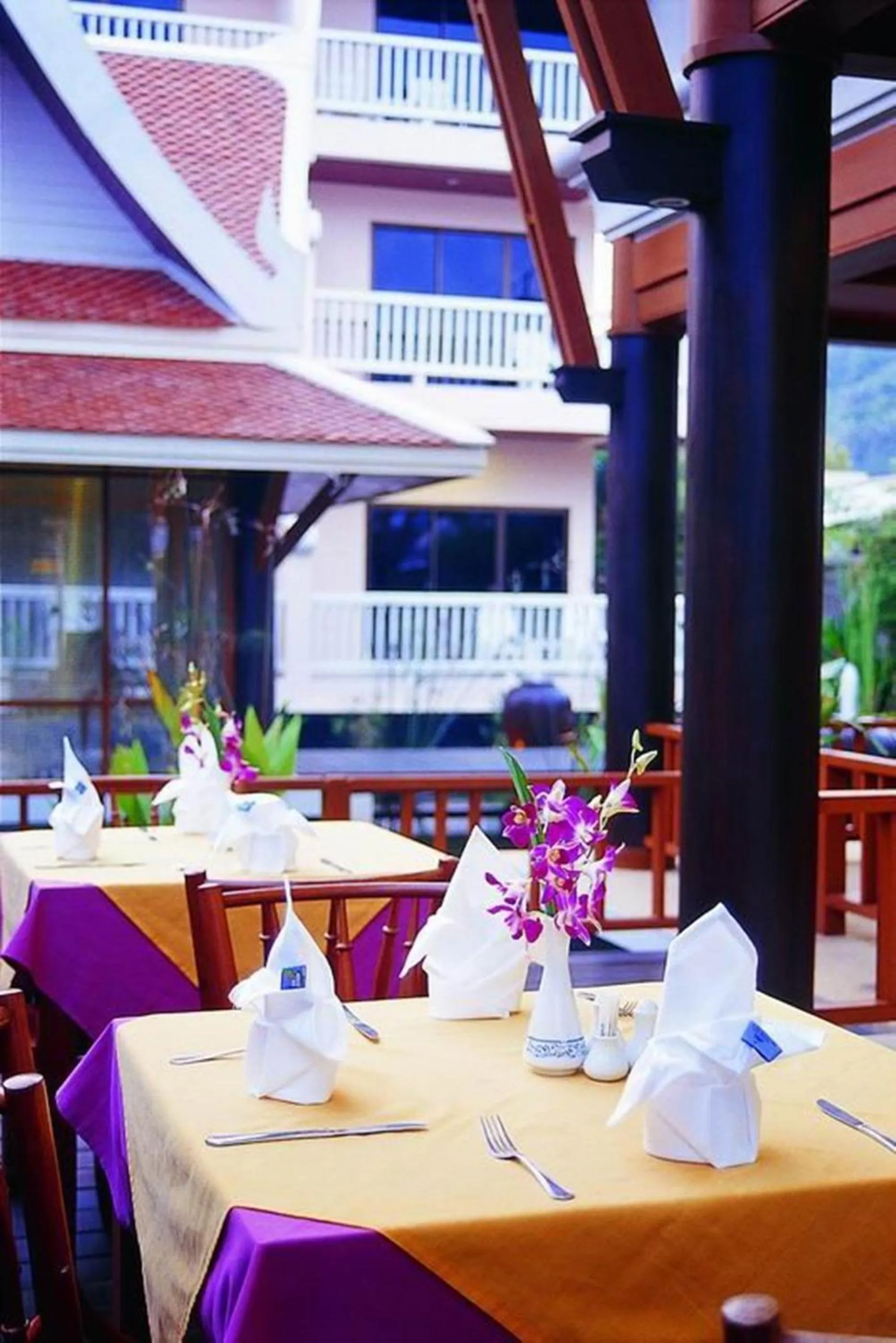 Restaurant/places to eat in Kata Poolside Resort SHA Extra Plus